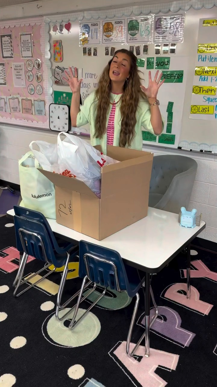 Pack some TEACHER GIFTS WITH ME🎀🌈✏️🖍️📓🍎

#LTKSaleAlert #LTKmorningroutine #LTKdayinmylife