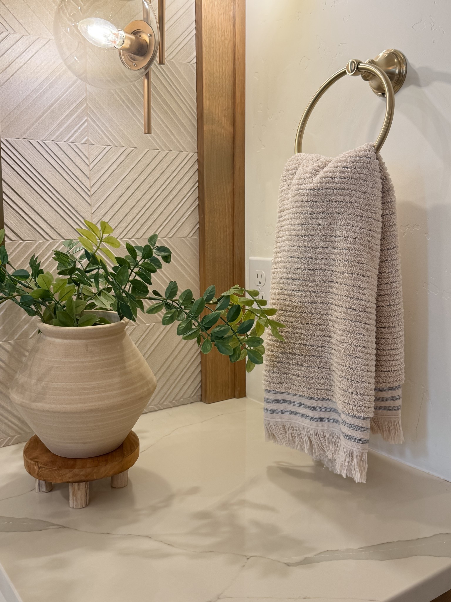 My favorite hand towels love the denim blue details 

#LTKSpringSale #LTKHome