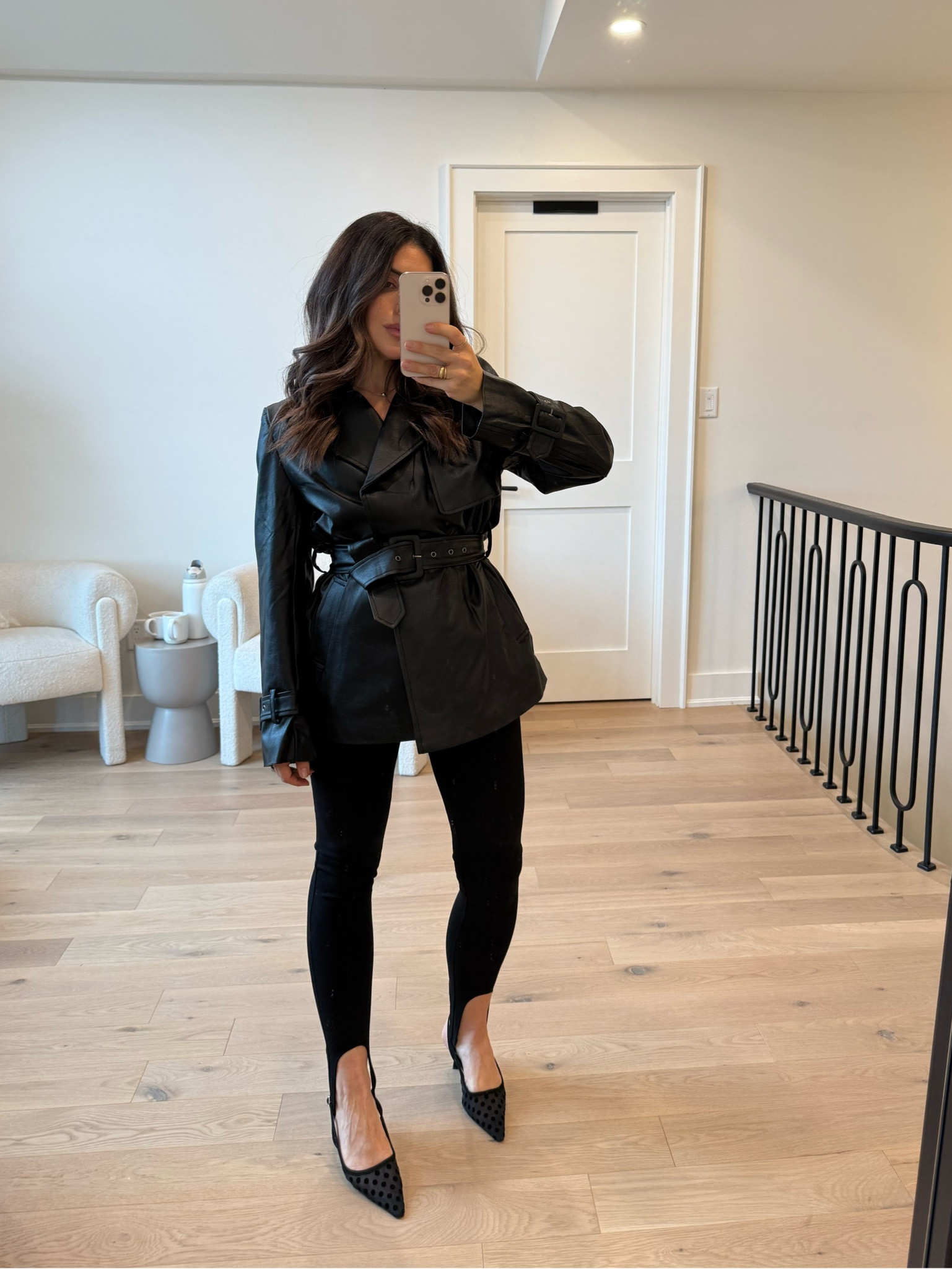 Stirups - XS
Leather trench coat - XXS/XS

#LTKpartywear #LTKautumn #LTKstyletip