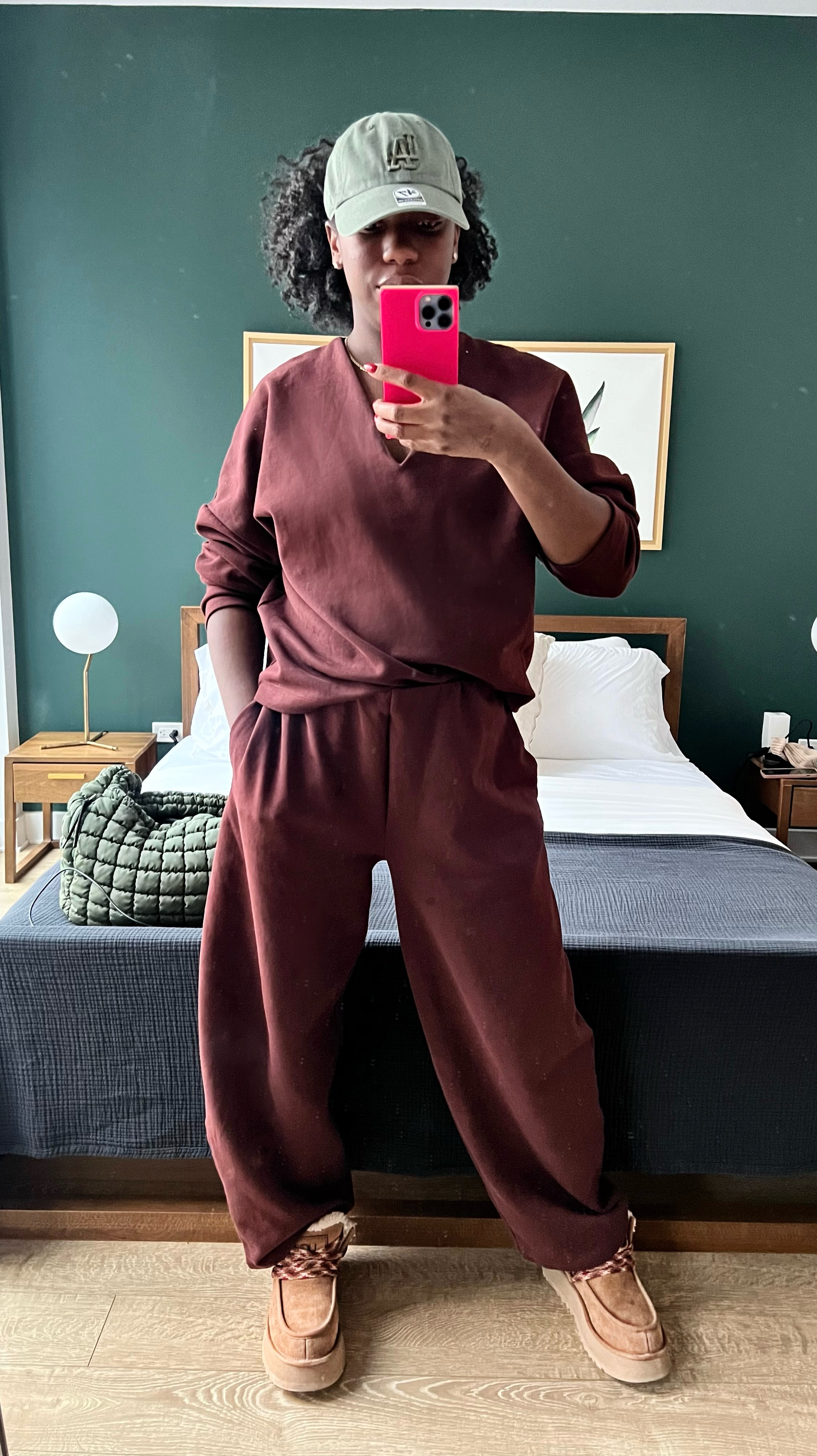 Grab this set NOW! It’s so comfy and cute. I’m wearing a size Medium 