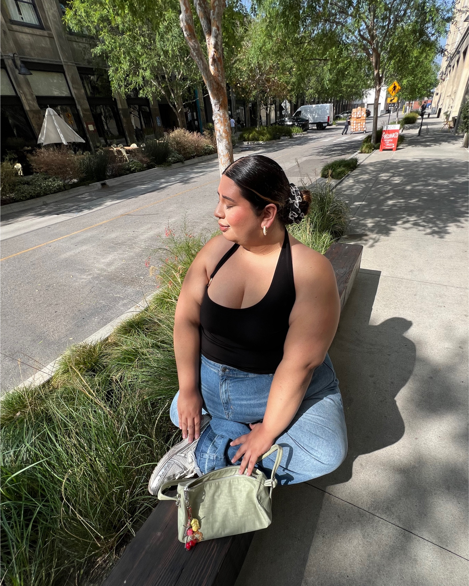 Brunch Fit 🥞✨ 

#widelegjeans #brunchoutfit #haltertop #baggu

#LTKPlusSize #LTKTall #LTKootd