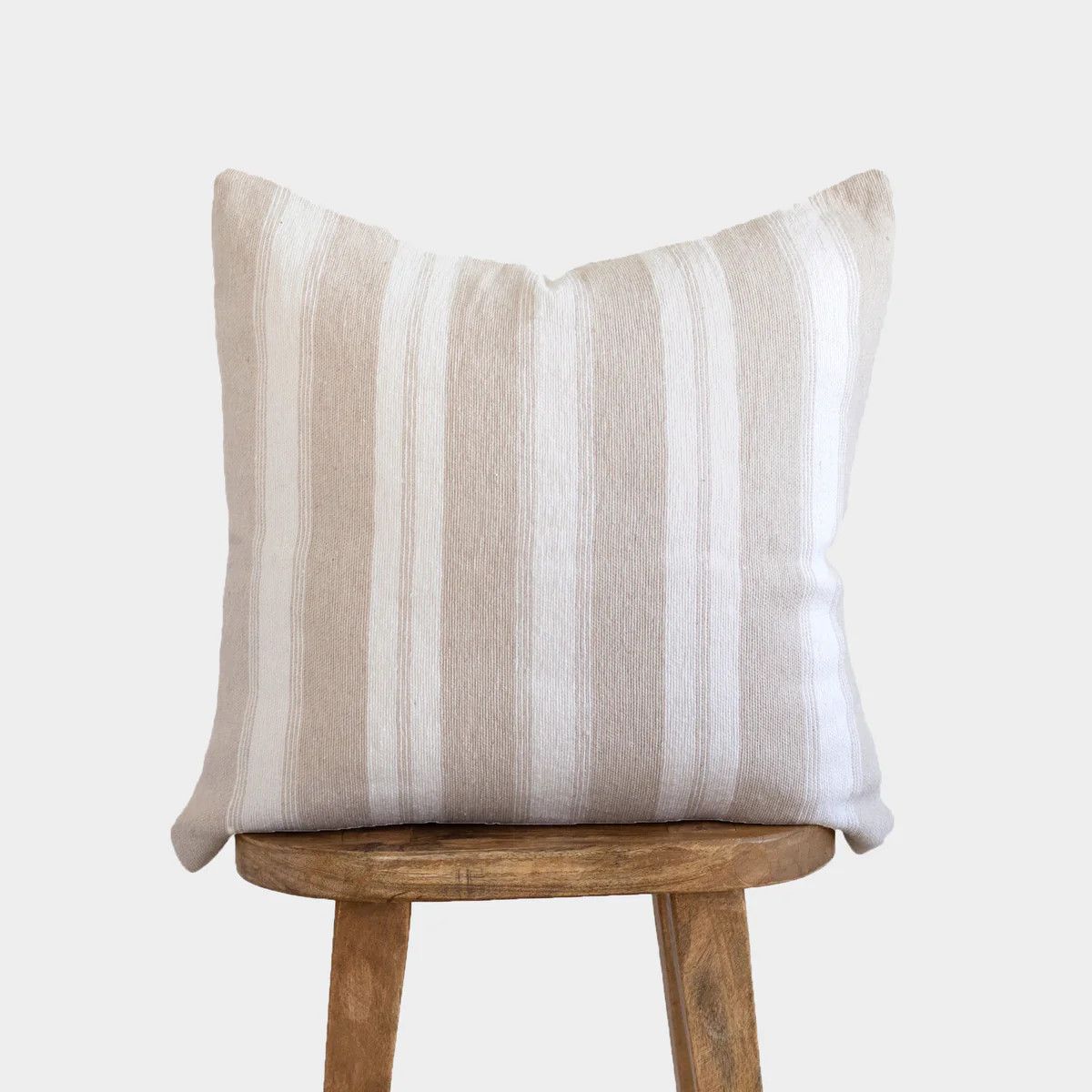 Ollie - 22" Moroccan Pillow Cover | Woven Nook