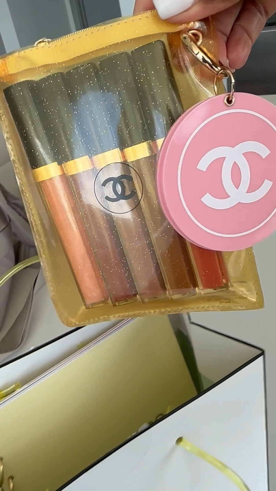 A little luxury goes a long way. ✨ So grateful for this gorgeous PR gift. Truly appreciated, CHANEL. 🤍

CHANELBeauty #RougeCocoGloss #xoJalonda #LipGloss #MakeupLover

#LTKBeauty #LTKOver40 #LTKselfcare