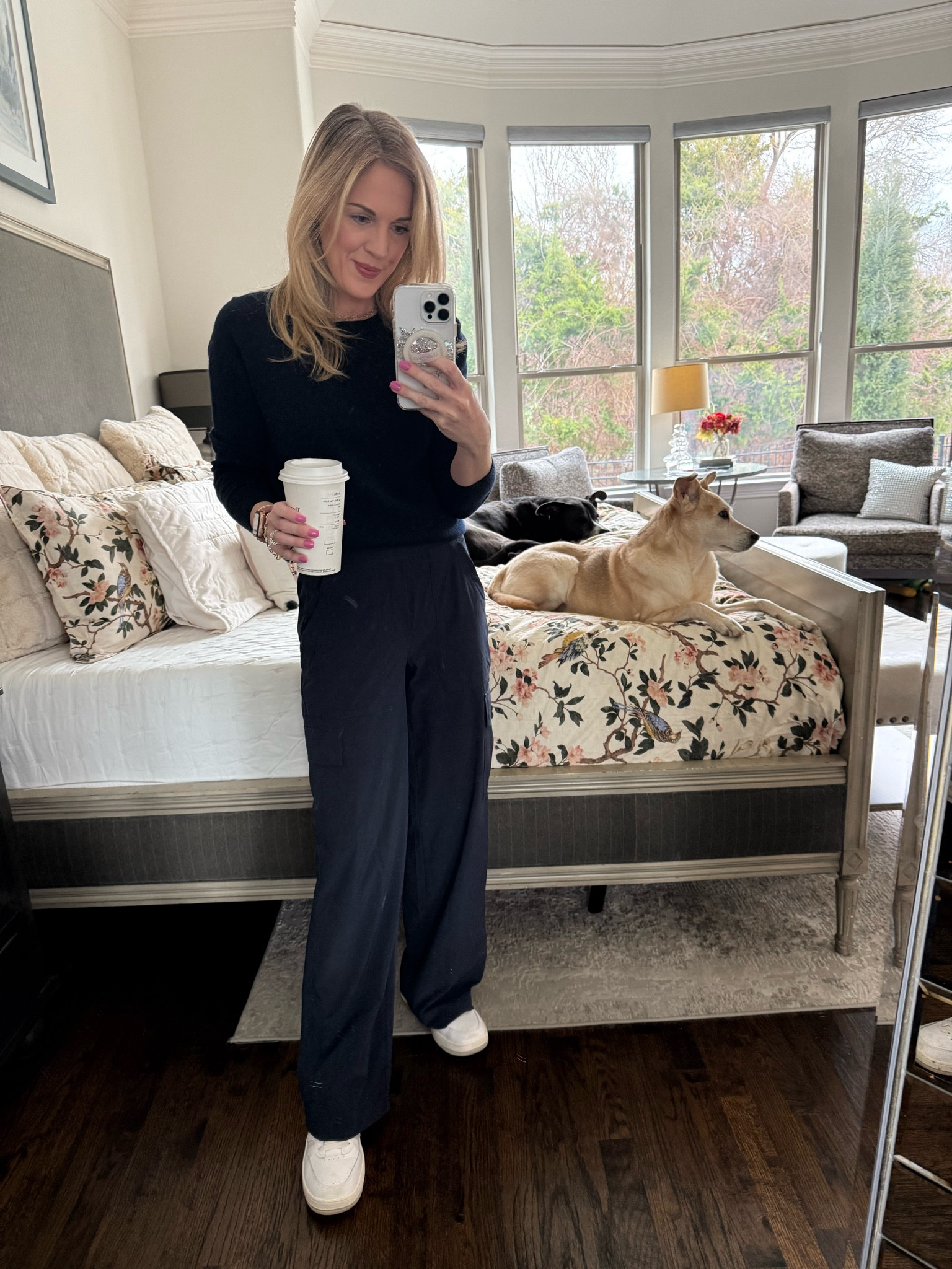 Winter look / winter style 
Wide leg cargo / Brooklyn cargo pant 
Athleta pant / monochrome look 
Navy look / cashmere sweater 


#LTKWorkwear #LTKSeasonal #LTKSaleAlert