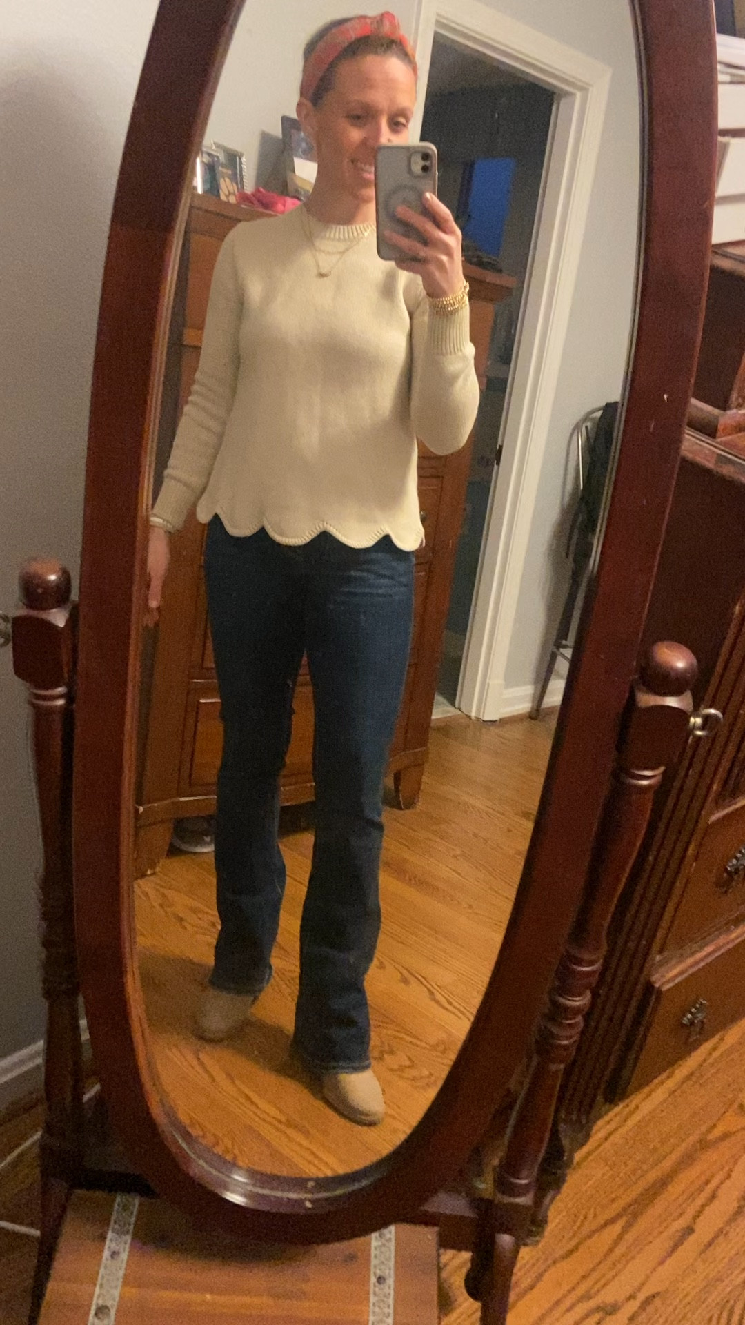 Jeans - ON SALE - these skinny kick jeans hsve such a great shape and just a little bit of stretch, they are very comfortable and flattering. My outfit for 1st grade mom’s night out.  

#jeans #americaneagle #aerie #darkwashdenim #salefinds #LTKootd #businesscasual #LTKWorkwear #LTKvlog @American Eagle Outfitters    




#LTKOver40 #LTKU #LTKSaleAlert