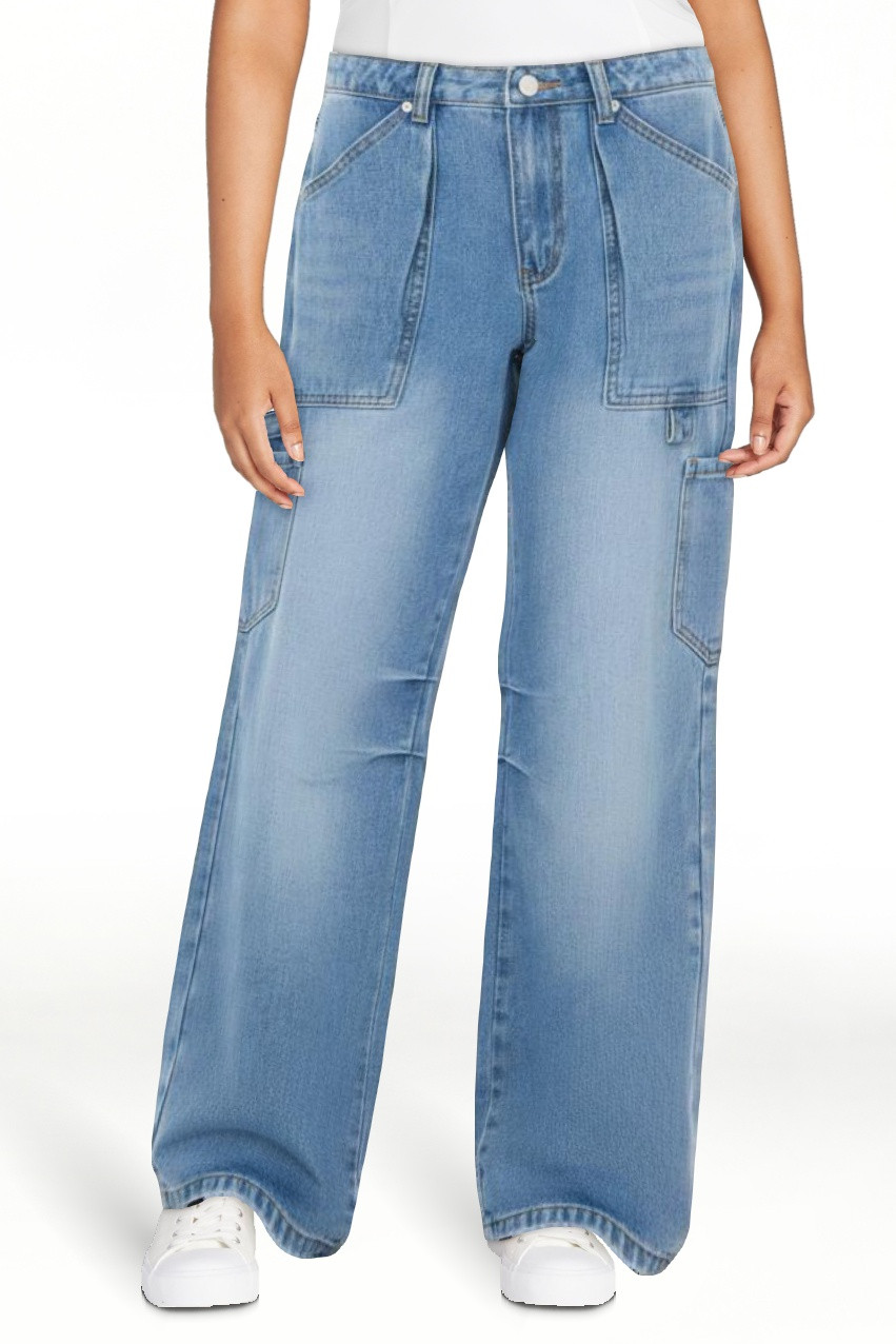 Forever 21 Women's Blue Barrel-Leg Cargo Jeans, Wide Barrel Silhouette for Everyday Casual Wear, ... | Walmart (US)