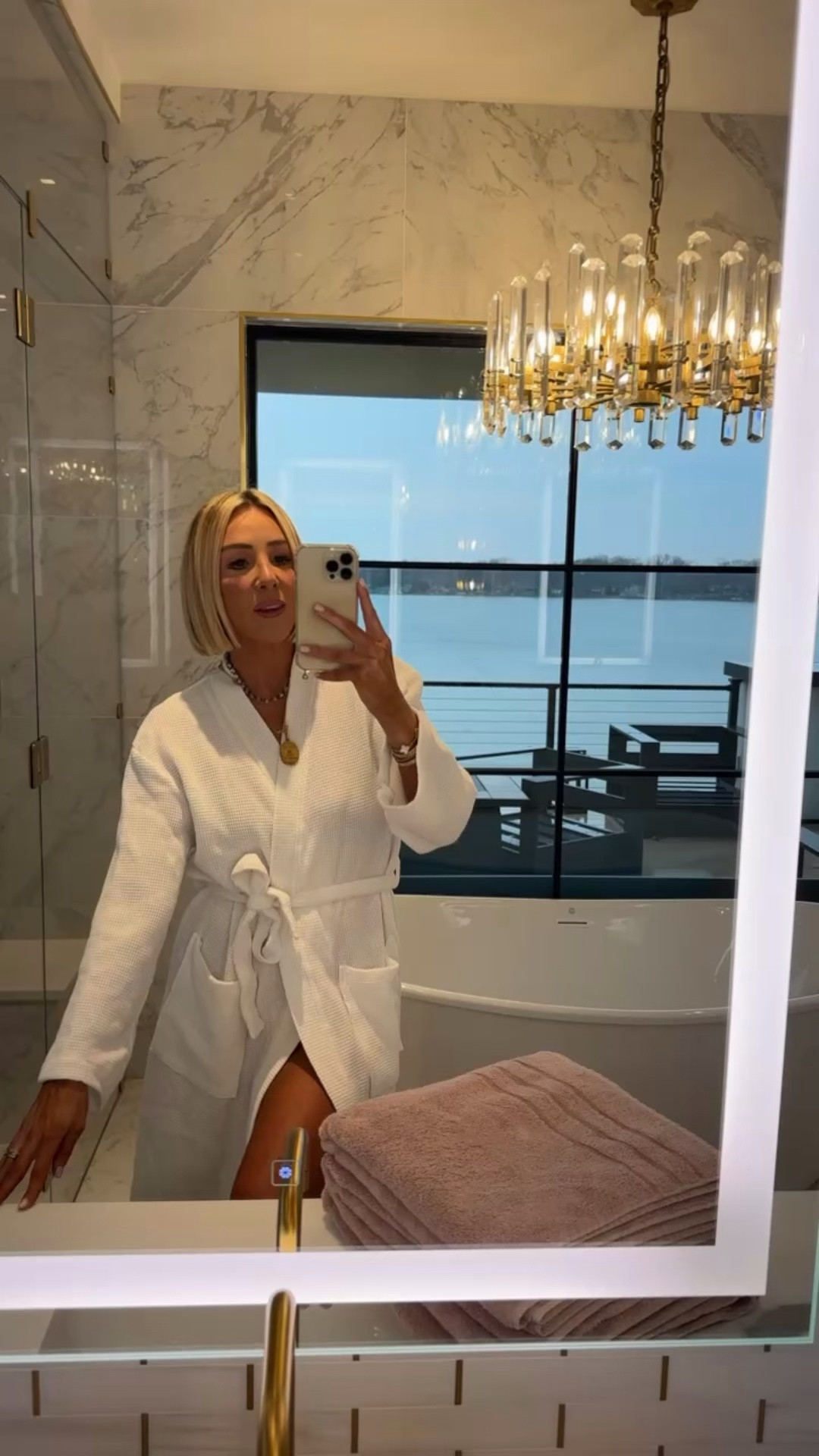 Loving the clean, airy, and simple feel of these @Cariloha pieces! The towels are the perfect refresh for Spring and have really brightened up our bathroom. Use my code EVERYDAYABBY35 for 35% off site wide! ✨ #ad #livecariloha 

#LTKootd #LTKgrwm