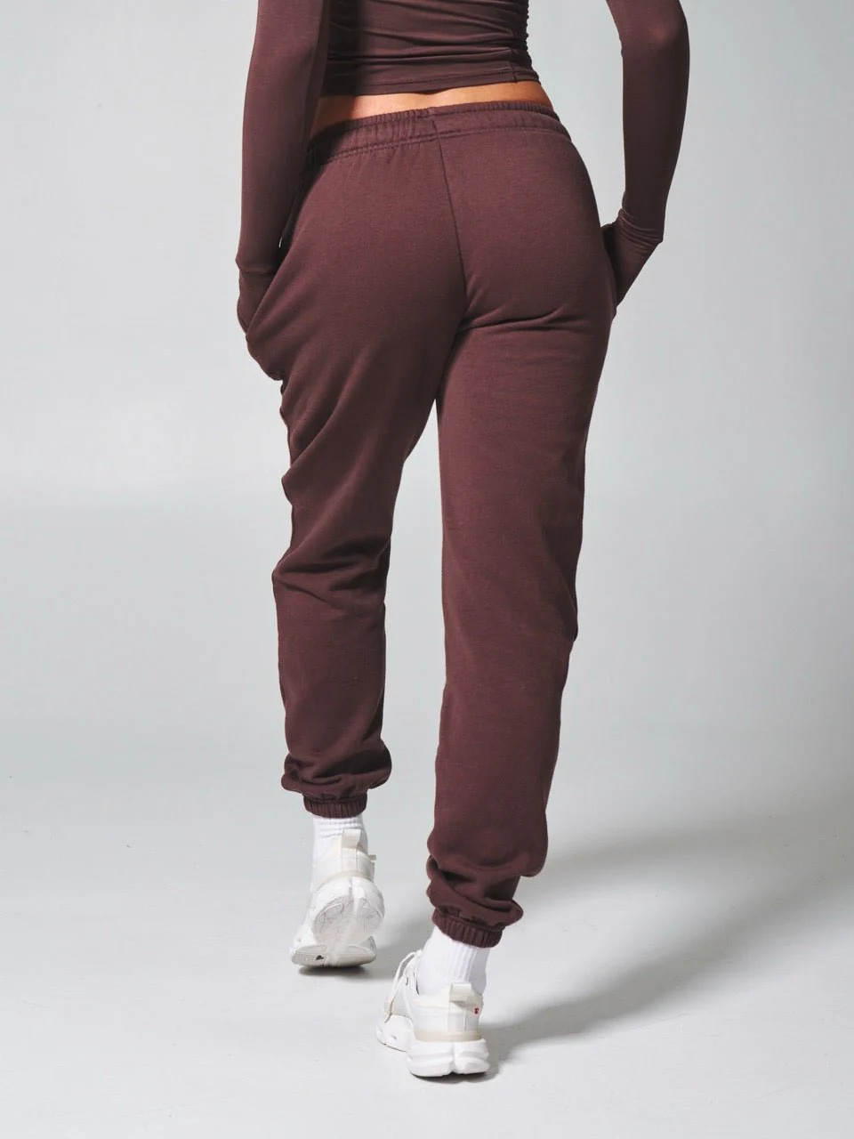 Threads Jogger Sweatpant - Espresso | Buffbunny Collection