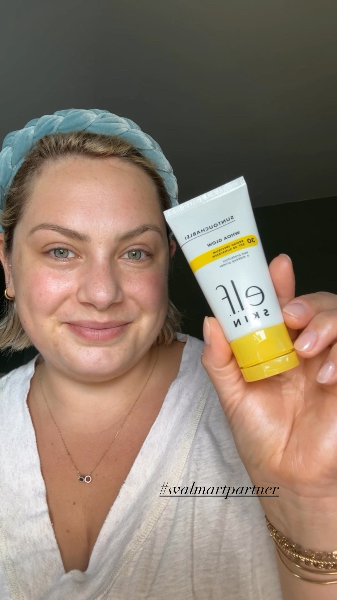 This quick glowy look is perfect for summer☀️
SPF shade Sunbeam
Bronzing Drops shade Pure Gold
Soft Glam: Light Neutral 25
 #walmartpartner @walmart #walmartmusthaves


#LTKFindsUnder50 #LTKBeauty