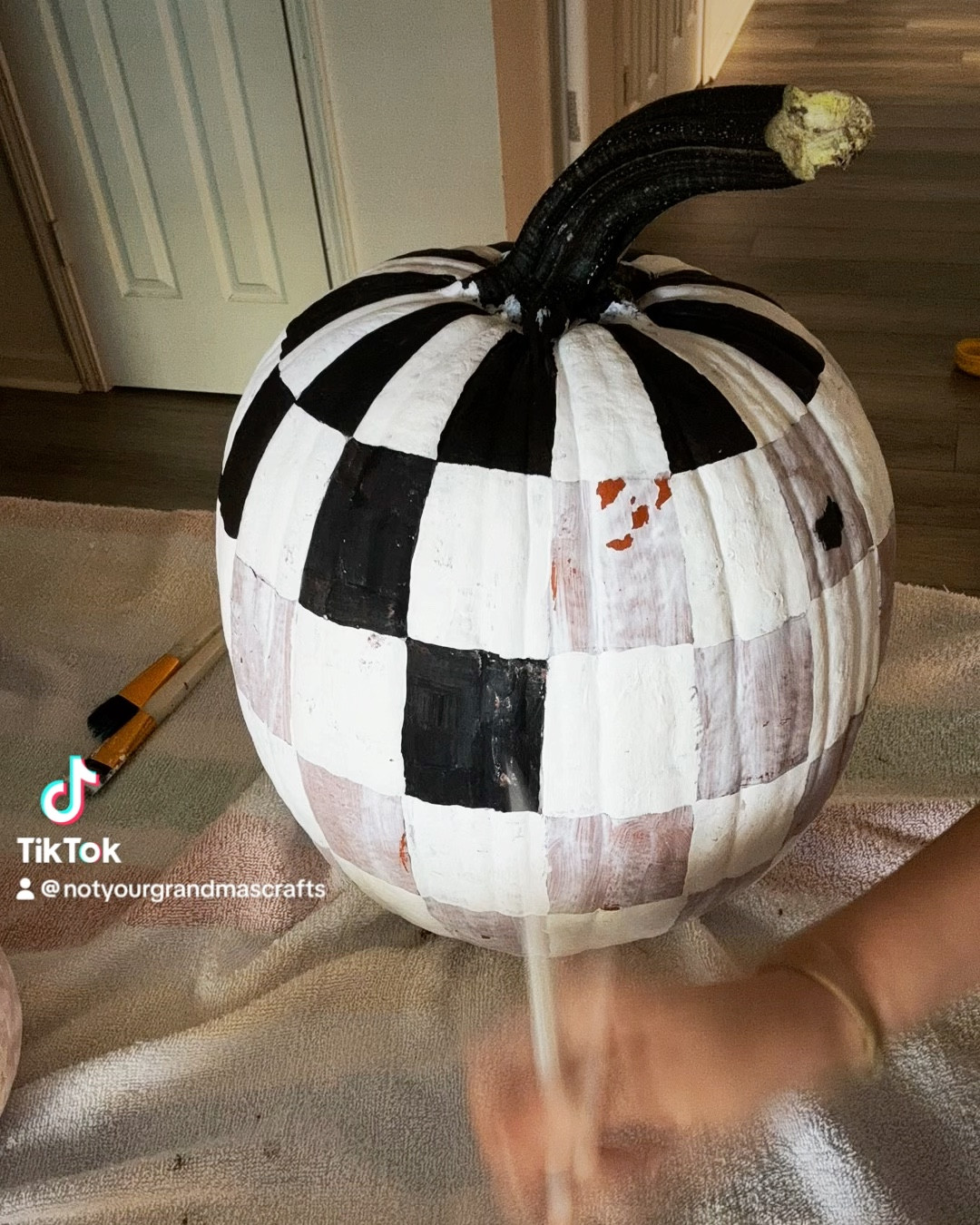 So I also love crafting on the side🥰🫶 Here is one of my porch pumpkin designs that I painted! Pro tip: MAKE SURE you have an even number of squares in your planning stage so that you get the black/white alternating colors all the way around! I used real pumpkins, but you could totally use fake ones. I plan on keeping these out as long as they will last, hopefully into November! Loving the checkered pattern😋🎃

#LTKHalloween #LTKVideo #LTKSeasonal