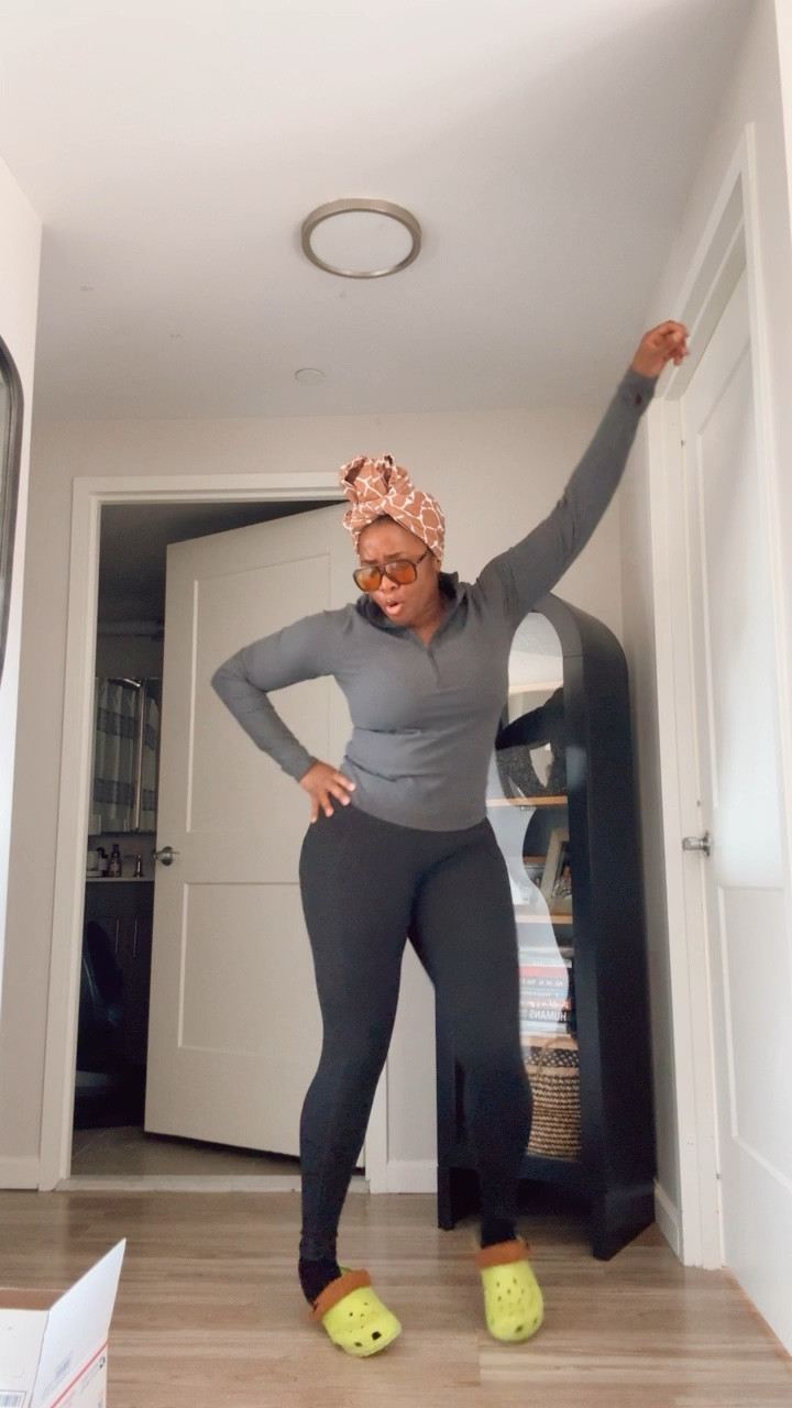 Embracing my auntie status. Loving these activewear pieces. Top comes in Tall sizes.

#LTKfindsunder50 #LTKmidsize #LTKover40