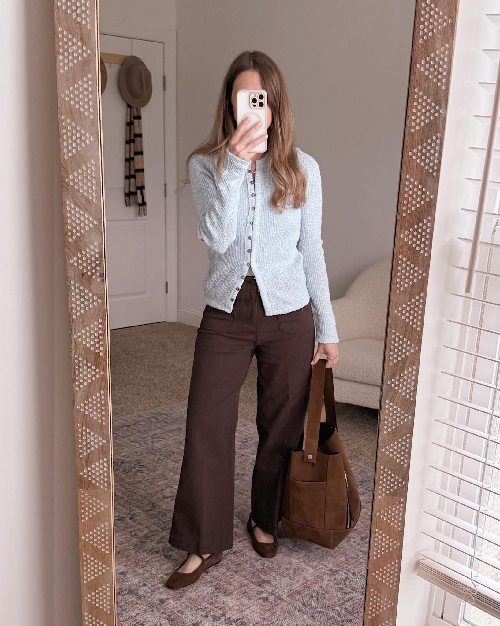 Easiest spring outfit ever. Love these pants with this button down- wearing XS here and I’m just shy of 5’4"

#LTKOver40 #LTKSeasonal #LTKootd