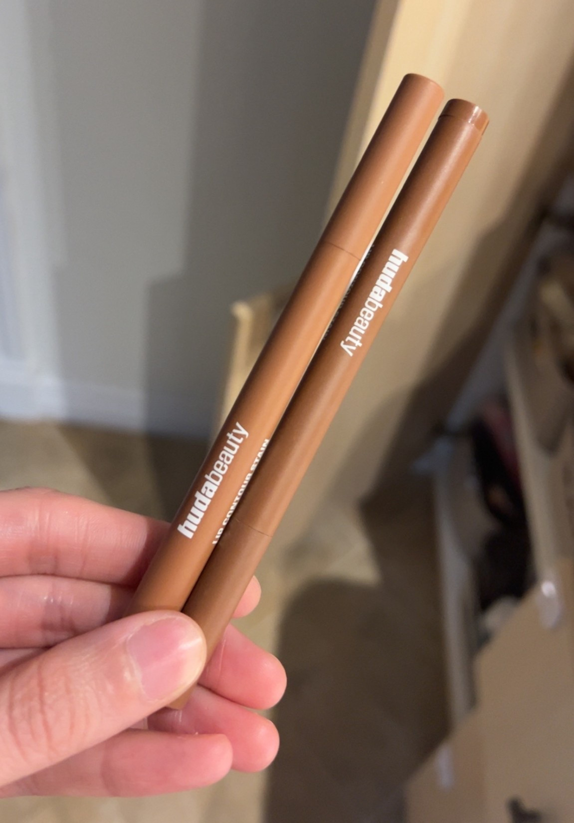 The best long lasting lip liners!!! I have shade toasty brown and soft nude and love them both 💋

huda beauty

#LTKcanada #LTKbeauty