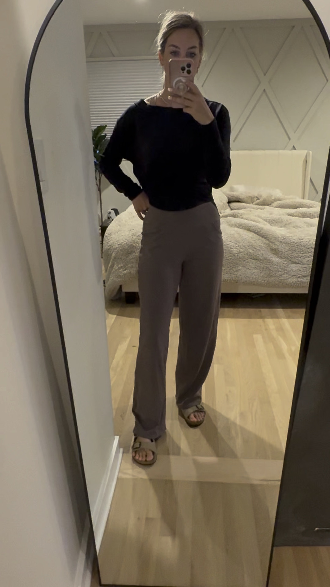 Truly the best & most comfy lulu dupe sweatpants out there 🎉

Wearing a M tall. 

#LTKfindsunder50 #LTKsalealert #LTKfitness