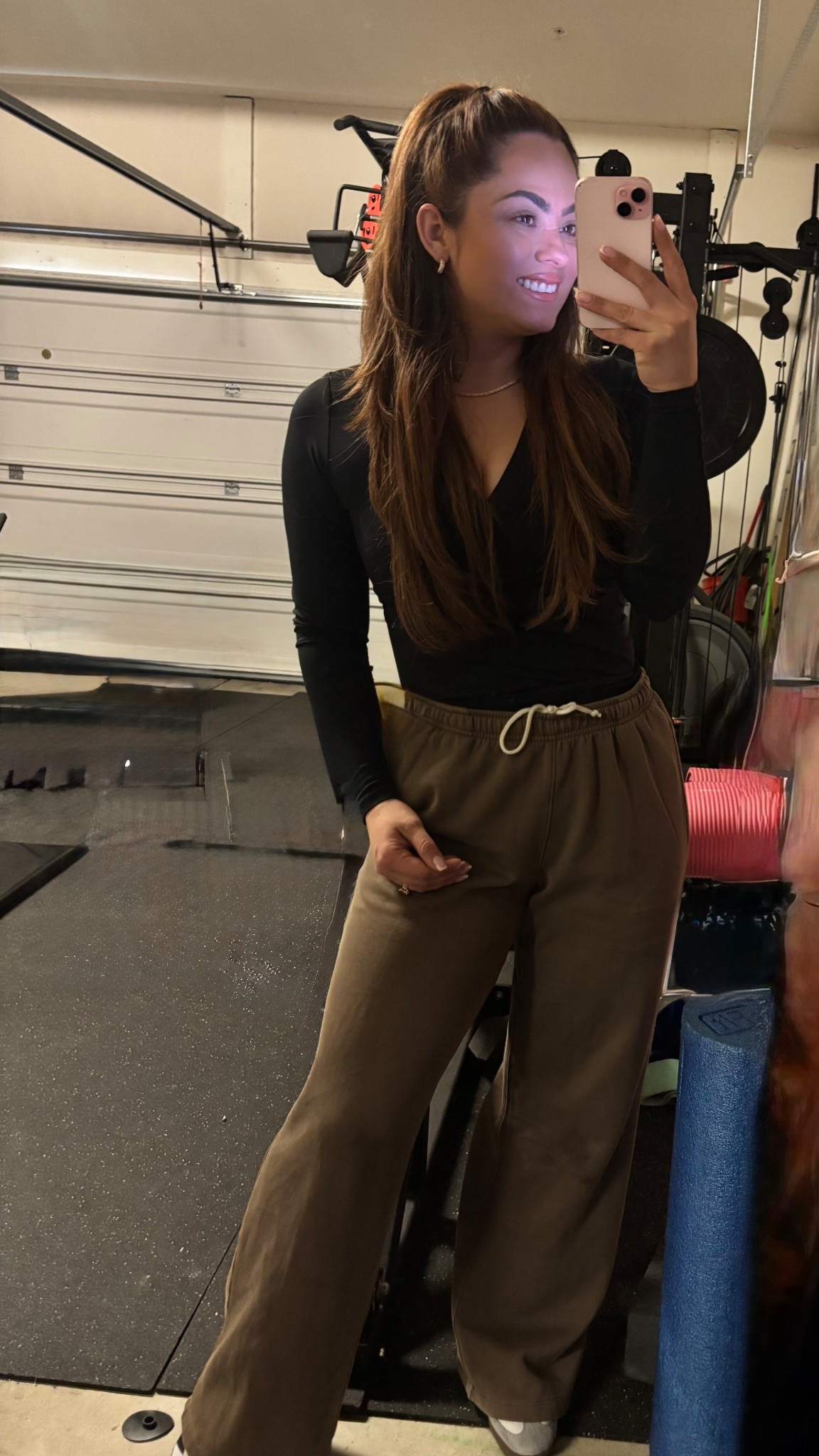 Sweats for pump covers & to look elevated but still comfy. YES! 

#LTKmomlife #LTKselfcare #LTKActive