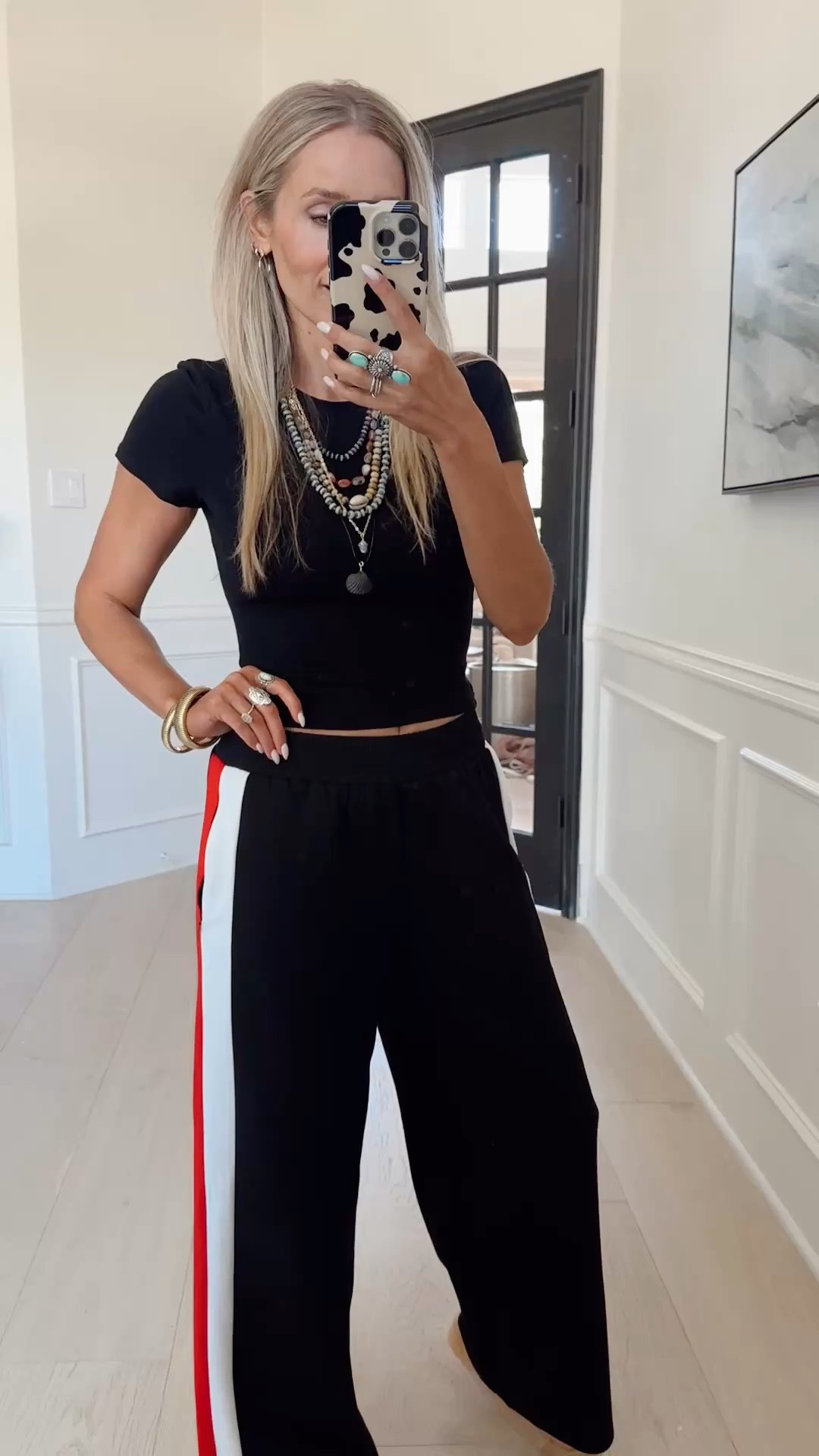 $35 Amazon track pants that are inspired by the $98 Free People track pants😍✨🤭

Perfect for lounging, running errands, travel, airport outfit, etc. 

Wearing my tts (small)

5’5” // 120 lbs 



#LTKgrwm #LTKootd #LTKdayinmylife