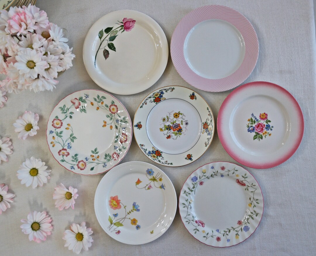 Vintage Floral SALAD PLATES - Size 7.25" to 8.25" - Country Cottage Decor - English Breakfast - P... | Etsy (US)