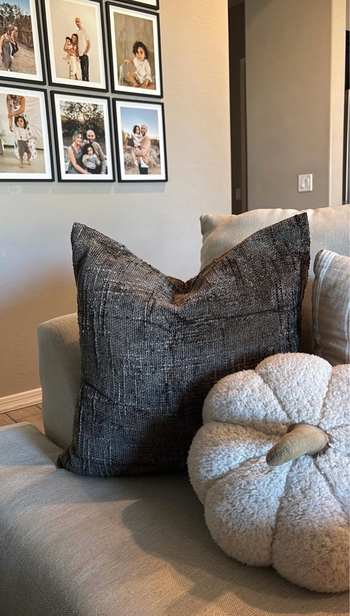 Amazon pillow covers  (size 20 x 20) in dark brown under $20! 

#amazonhome #amazonpillows #pillowcovers #fallpillows #falldecor #fallhome #cozyvibes #lookforless #affordablefinds #fallhomedecor #seasonaldecor #pumpkinpillows #fallfinds #affordablepillows #throwpillows #decorativepillows

#LTKHome #LTKSaleAlert #LTKSeasonal