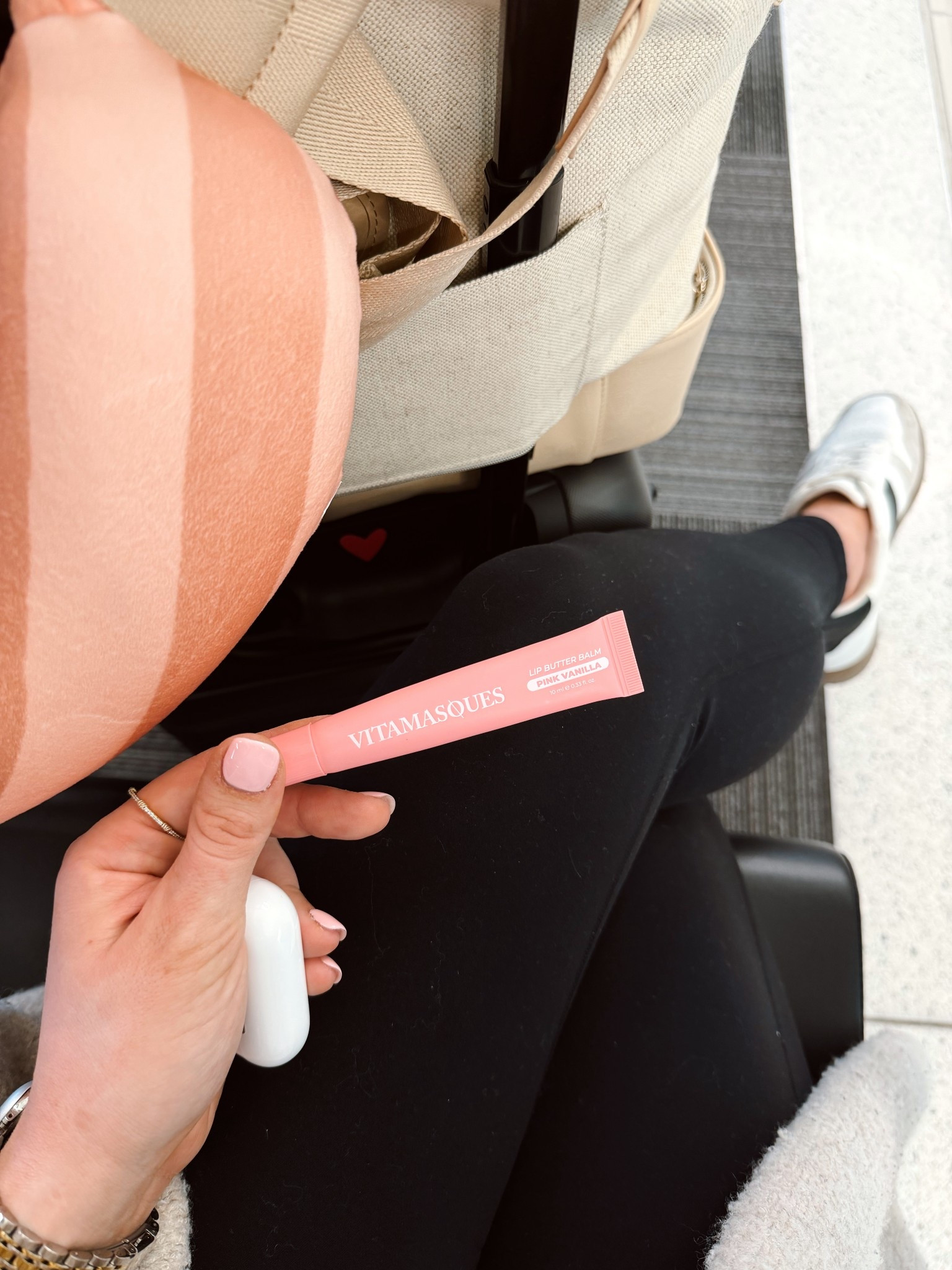 Best travel bag linked and my newest lip obsession that’s under $5! 
