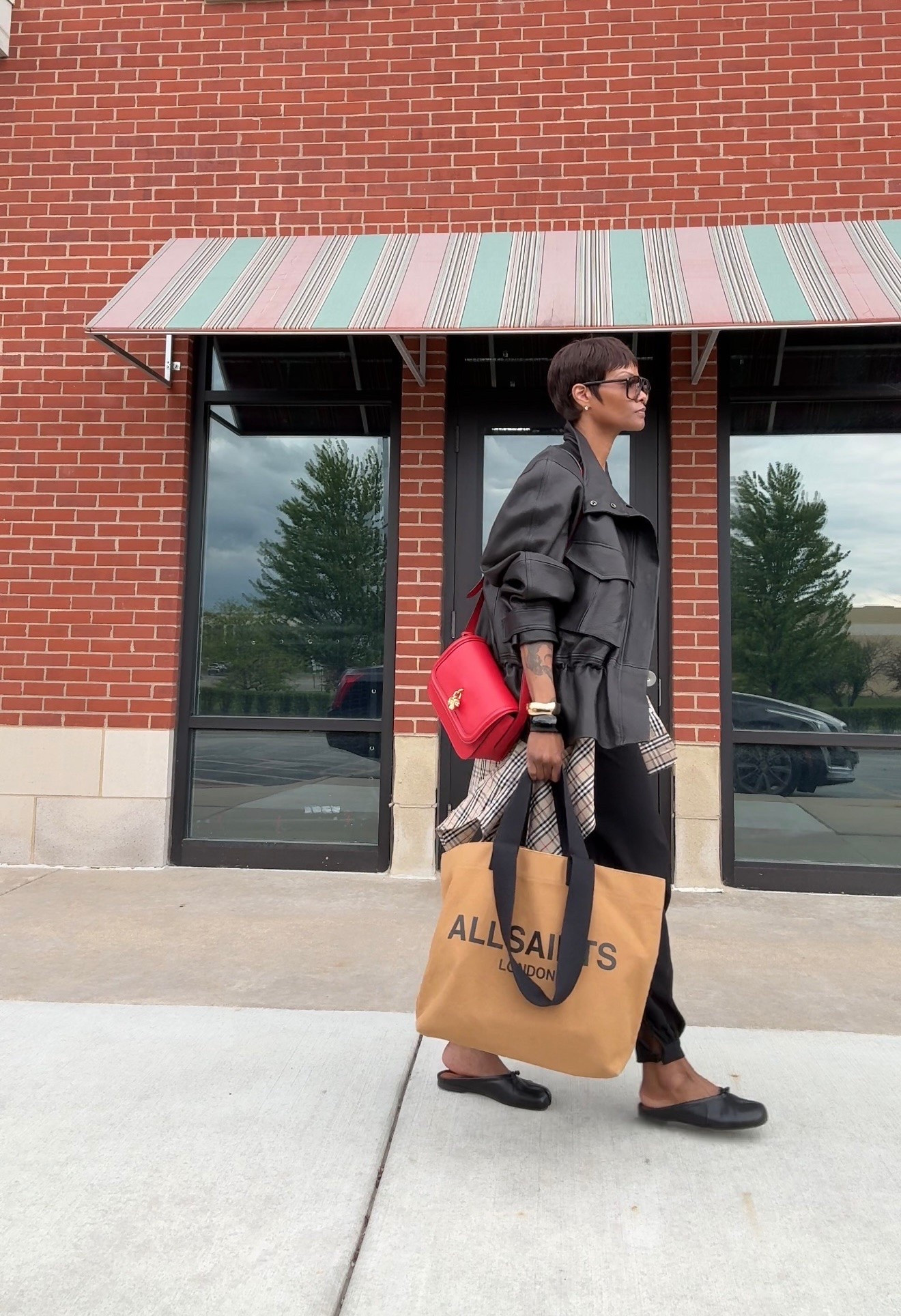 I love this Allsaints canvas tote! Literally my style goto for errands like shopping, in store online returns, mailing my Poshmark packages and so much more! I’ve had mine over 2 years and she holing up amazingly! 
#style #totes #oversizedbags #handbags

#LTKOver40