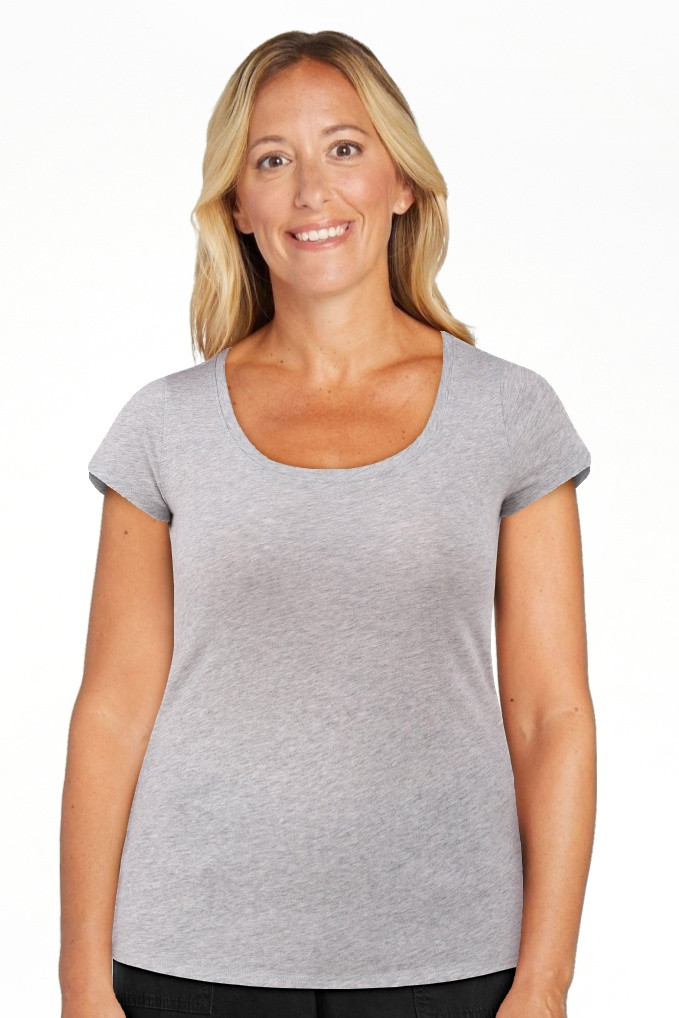 No Boundaries Scoop Neck Tee with Short Sleeves, Women's | Walmart (US)