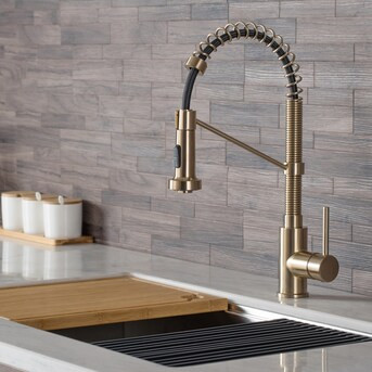 Kraus Bolden Brushed Gold Single Handle Pull-down Kitchen Faucet with Sprayer | Lowe's