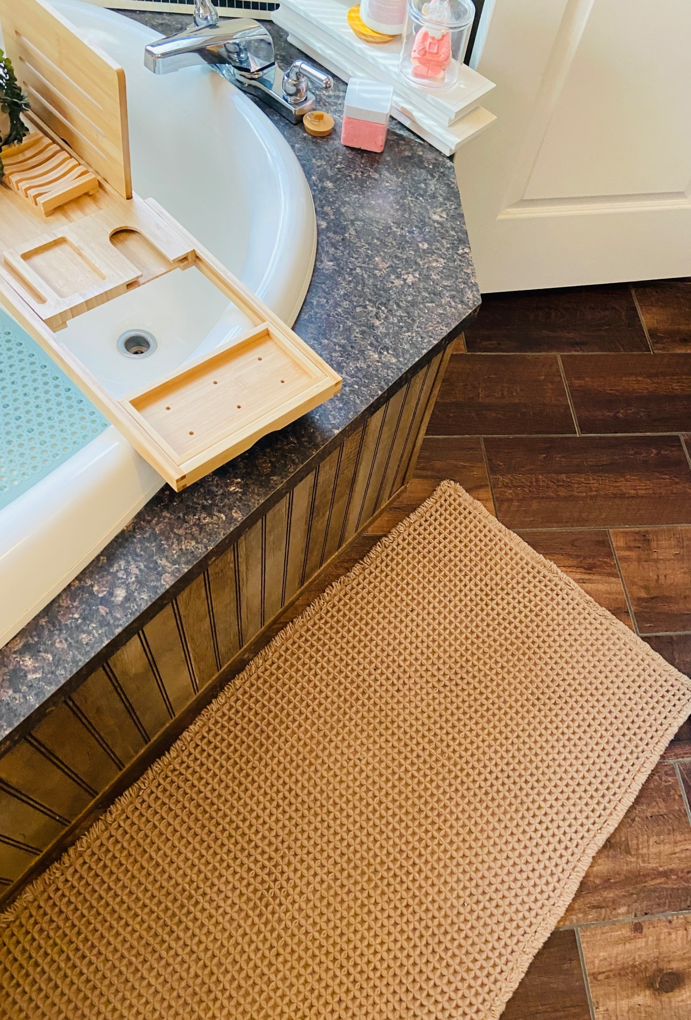 Viral nonslip bath rug ✔️ 

Is it worth the money. I say yes 👏🏼 

#LTKHome #LTKFindsUnder100 #LTKdayinmylife