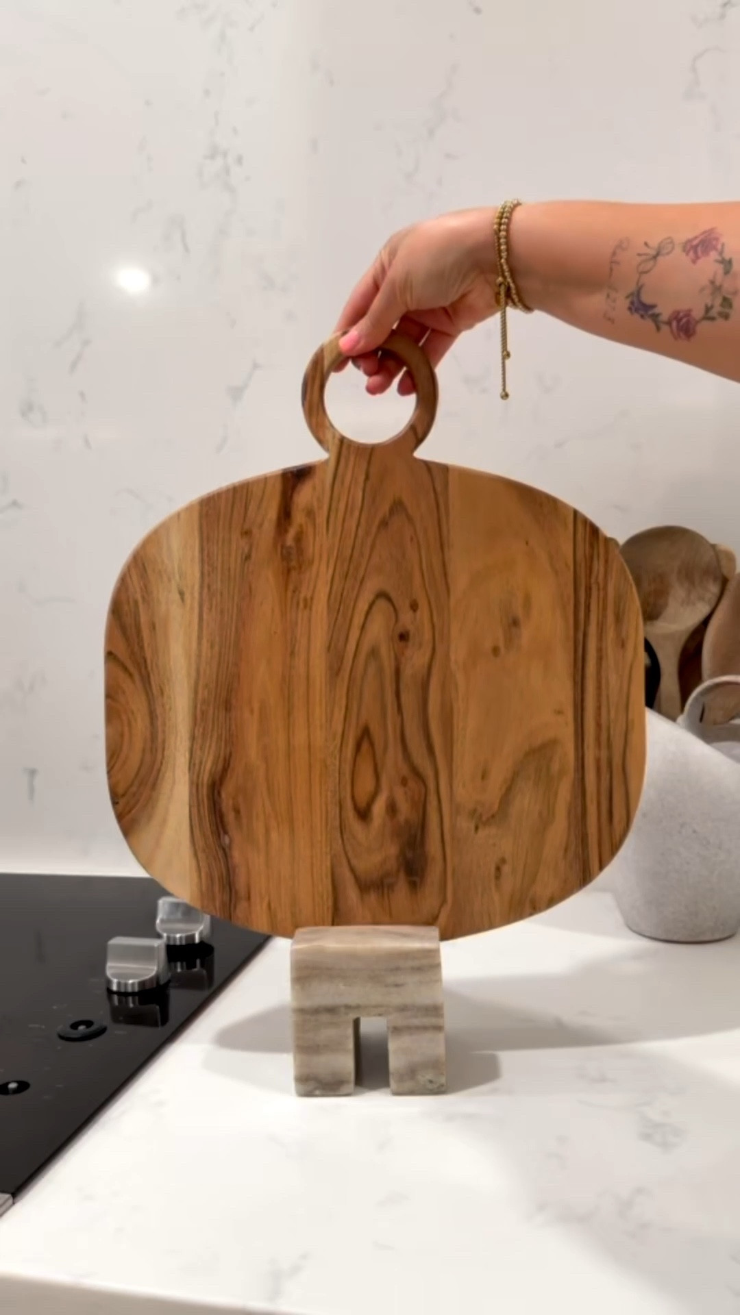 Kitchen finds I’m currently loving ❤️❤️


Kitchen accessories | home finds | home decor | amazon home finds 

#LTKSaleAlert #LTKfoodie #LTKHome