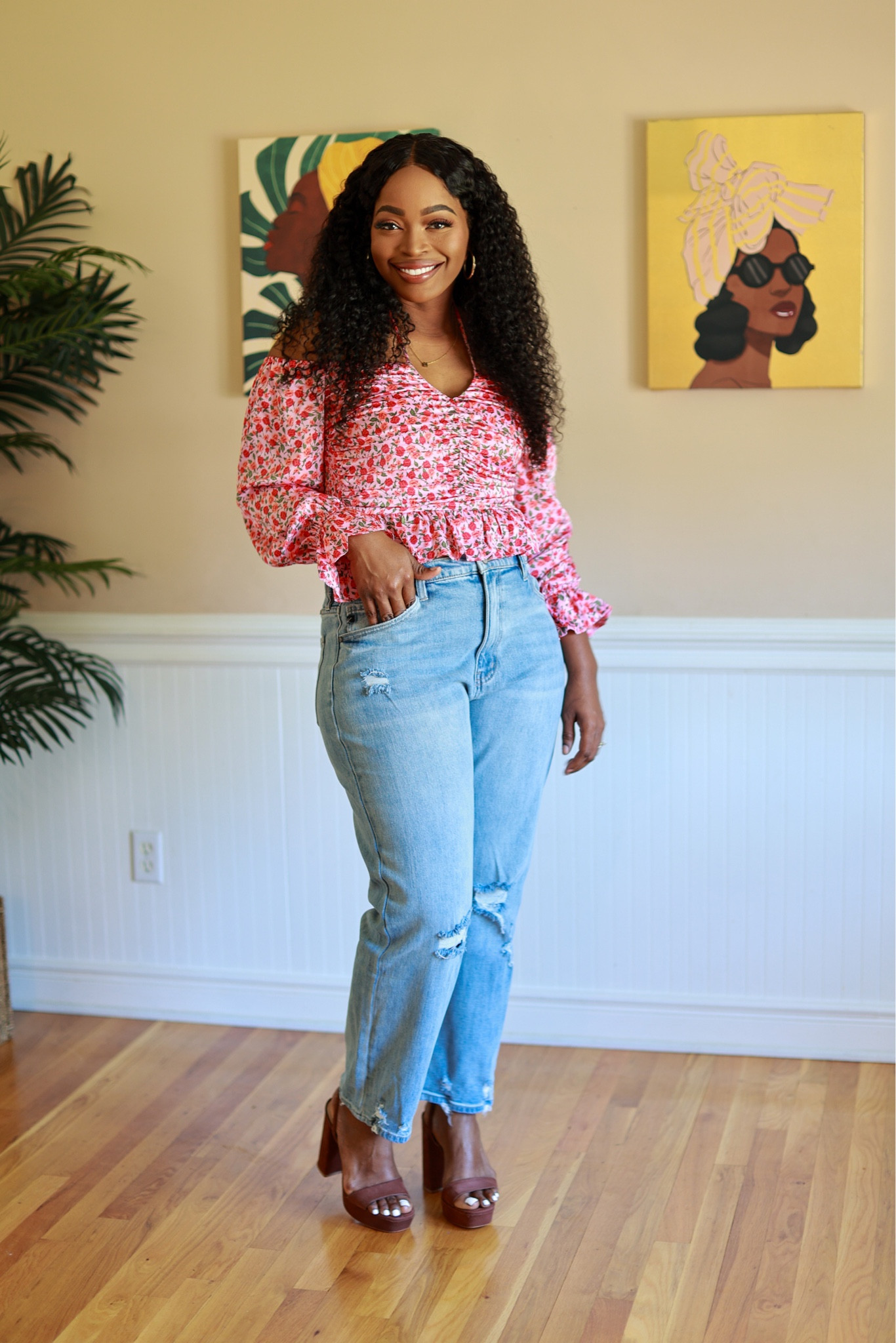 Shop this cute off the shoulder top and jeans for your next casual outting!! 🌸 

#LTKcurves #LTKfit #LTKFind