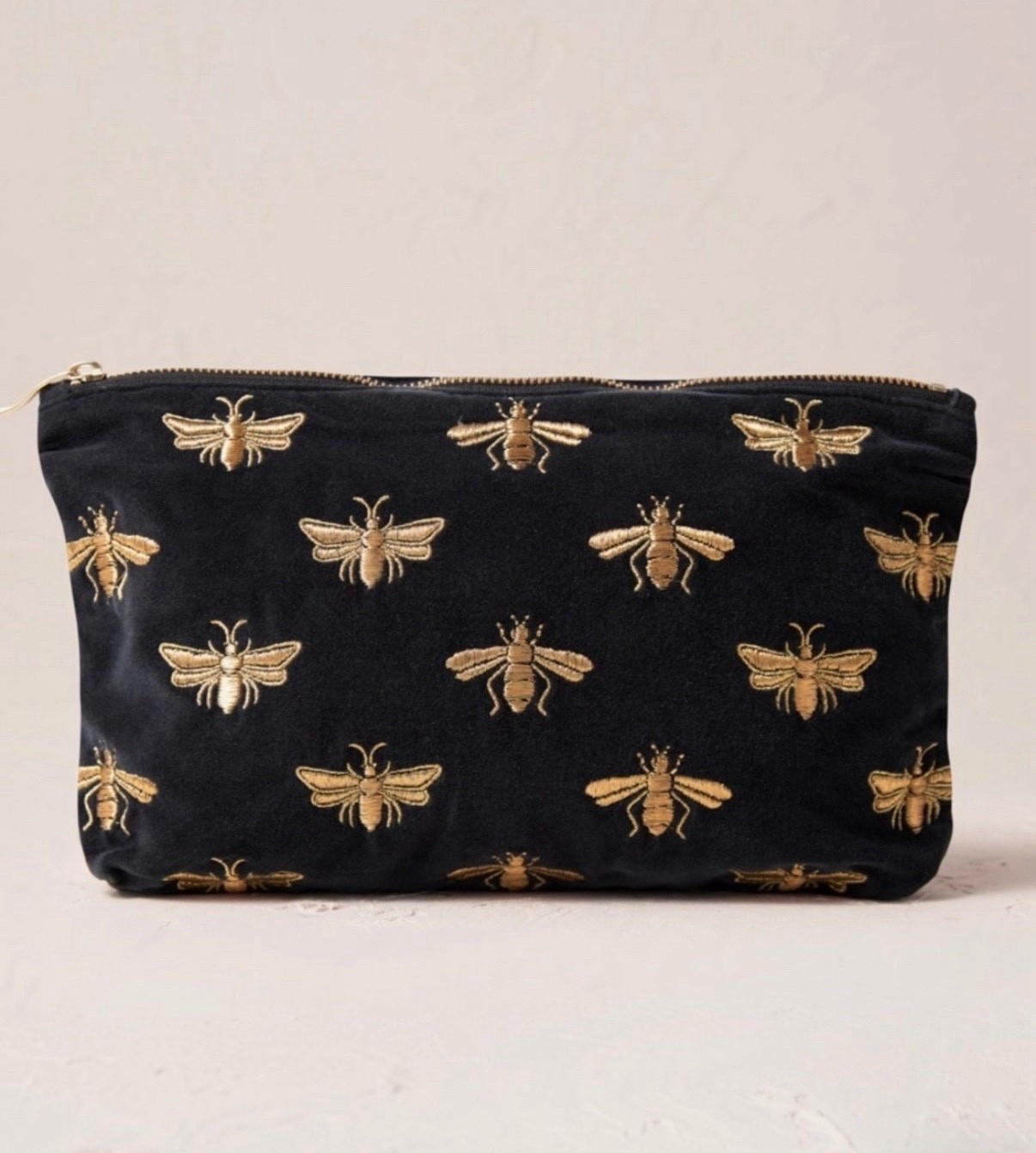 Gift for mom
Makeup bag 

#LTKBeauty #LTKGiftGuide #LTKFindsUnder50