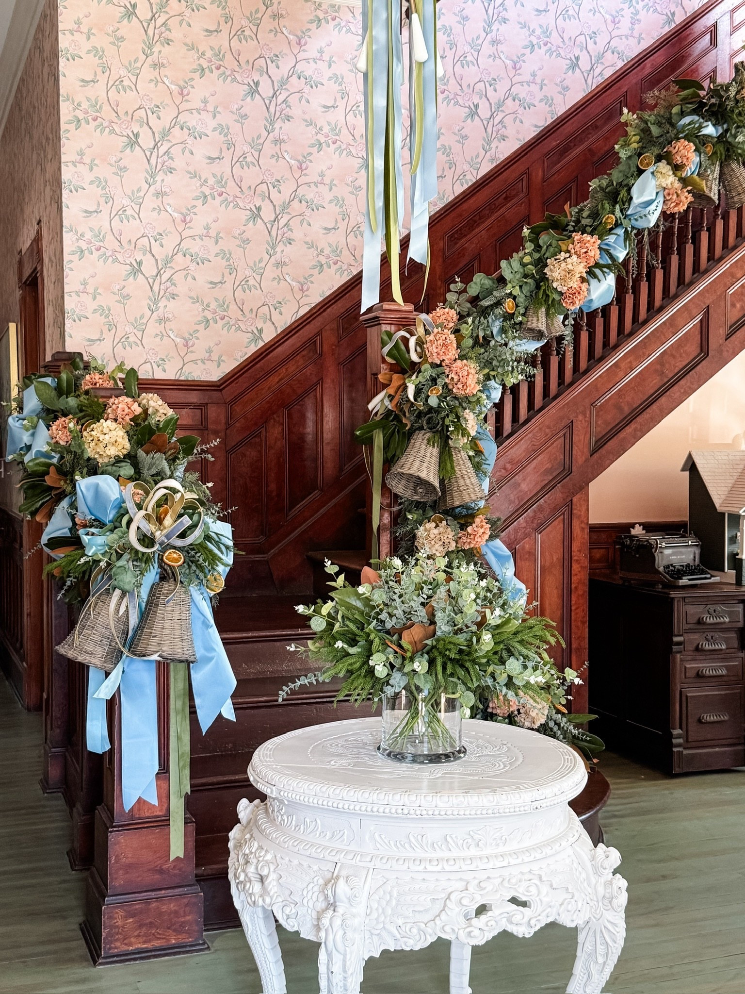 How I styled the Fuller house with Grandin Road Christmas Decor! 


home decor, seasonal home, seasonal home decor, holiday home decor, holiday home decor inspo, Christmas, Christmas decor, Christmas home decor, 12 days of Christmas 


#LTKSeasonal #LTKHoliday #LTKHome