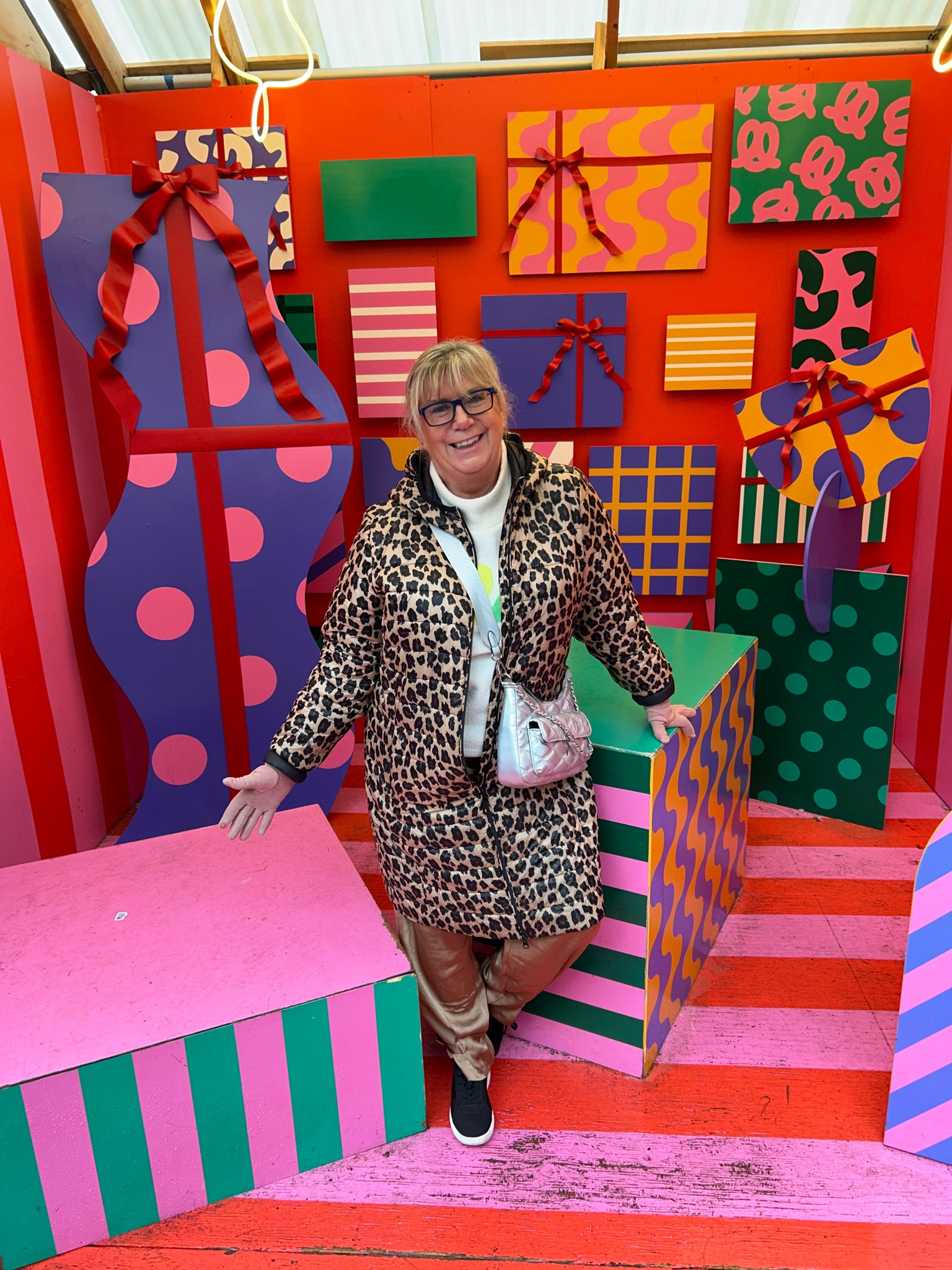 Christmas in Boston but it’s raining. Exploring Snowport but dress g for the rain 

#LTKmidsize #LTKSeasonal #LTKover40