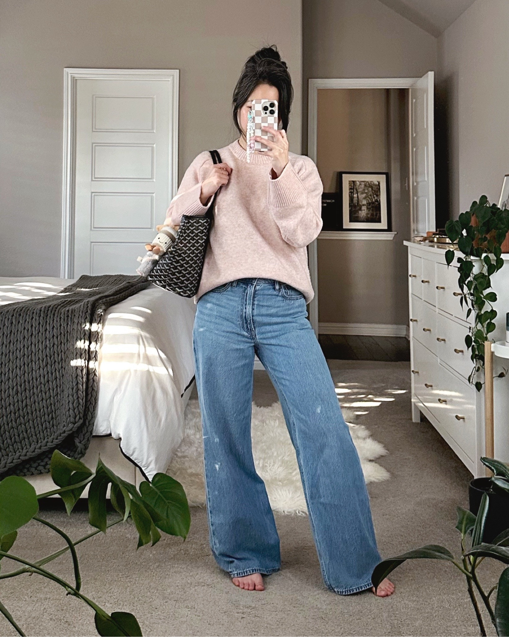 {#friday} the oversized sweater w wide leg jeans or mini skort? 🤔 wearing size S in the sweater and 26 S in the jeans // shop this post via link in bio ✌️ {02.21.25}

🙏  thank you for shopping my links!

.
.
.
.
.
.
#texasblogger #austinblogger #atxblogger #personalstyle #igstyle #flashesofdelight #ootdshare #ootd #wiw #lookbook #fashiondaily #styleinspo #petitestyle #asianblogger #fashiongram #instastyle #liketkit #miniskort #oversizedsweater #widelegjeans 

#LTKOver40 #LTKPetite