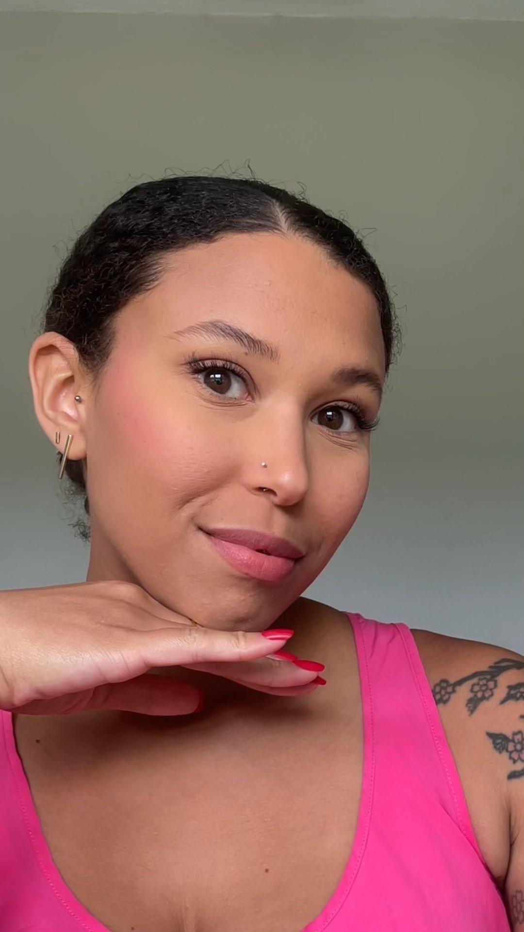 My easy at home lash routine using these VLuxe Lash Clusters (gifted by iEnvy Lashes ) 💕

So quick, so fluffy & way cheaper than a salon set ✨ 

#GlowatHome #beautytips #lashclustersathome 

#LTKBeauty