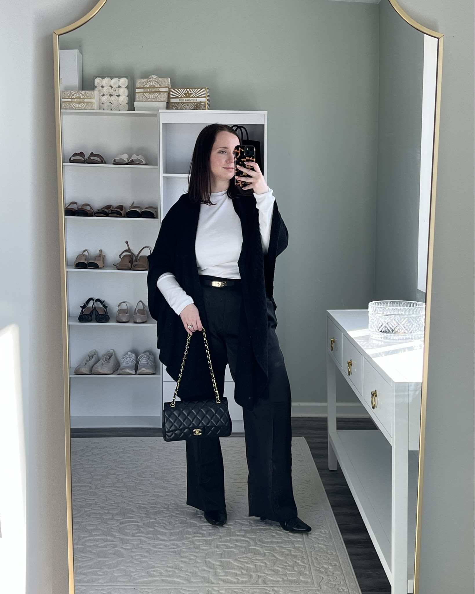 Chicago OOTD ☕️🤍🧥

spring Chicago outfit ideas, classic chic style, outfit of the day inspo, viral knit wrap sweater, cardigan, knit shawl, satin pants

#LTKootd #LTKSeasonal #LTKMidsize