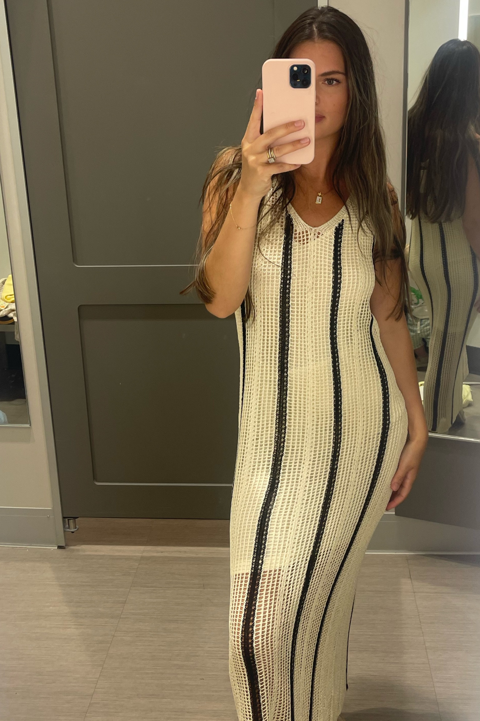Cute target summer dress!! Wearing size small runs big! ☀️


#ltktarget #target #targethaul 

#LTKSaleAlert #LTKFindsUnder100 #LTKFindsUnder50