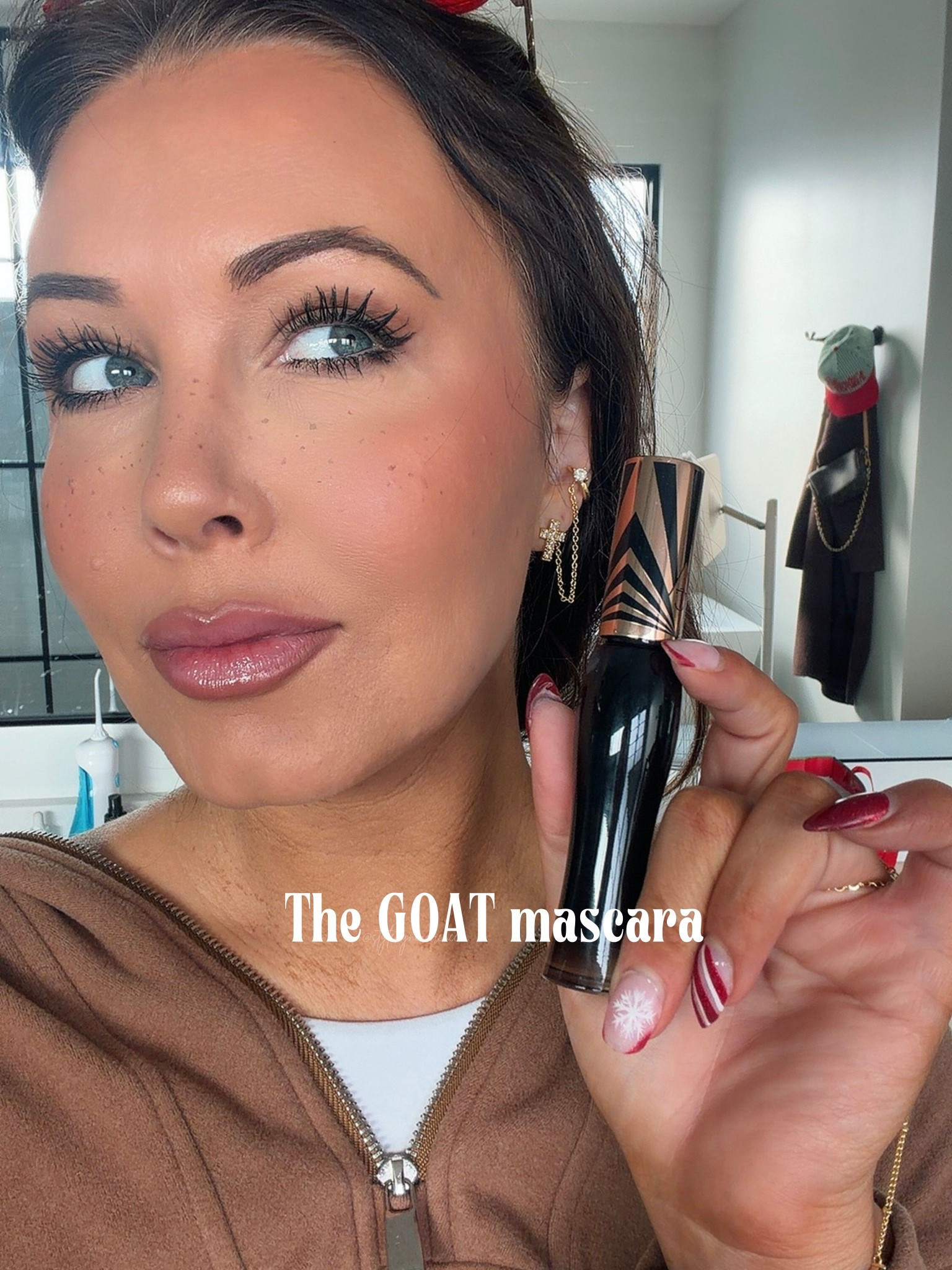This is my go-to mascara when I want long, defined lashes without clumping or flaking. It adds length and separation while still looking soft and natural, even after a full day of wear.

I love that it holds a curl, doesn’t smudge under the eyes, and works well for everyday makeup or more polished looks. Easy to apply and build without getting heavy.

Linked here for easy shopping.


#LTKFindsUnder50 #LTKOver40 #LTKBeauty