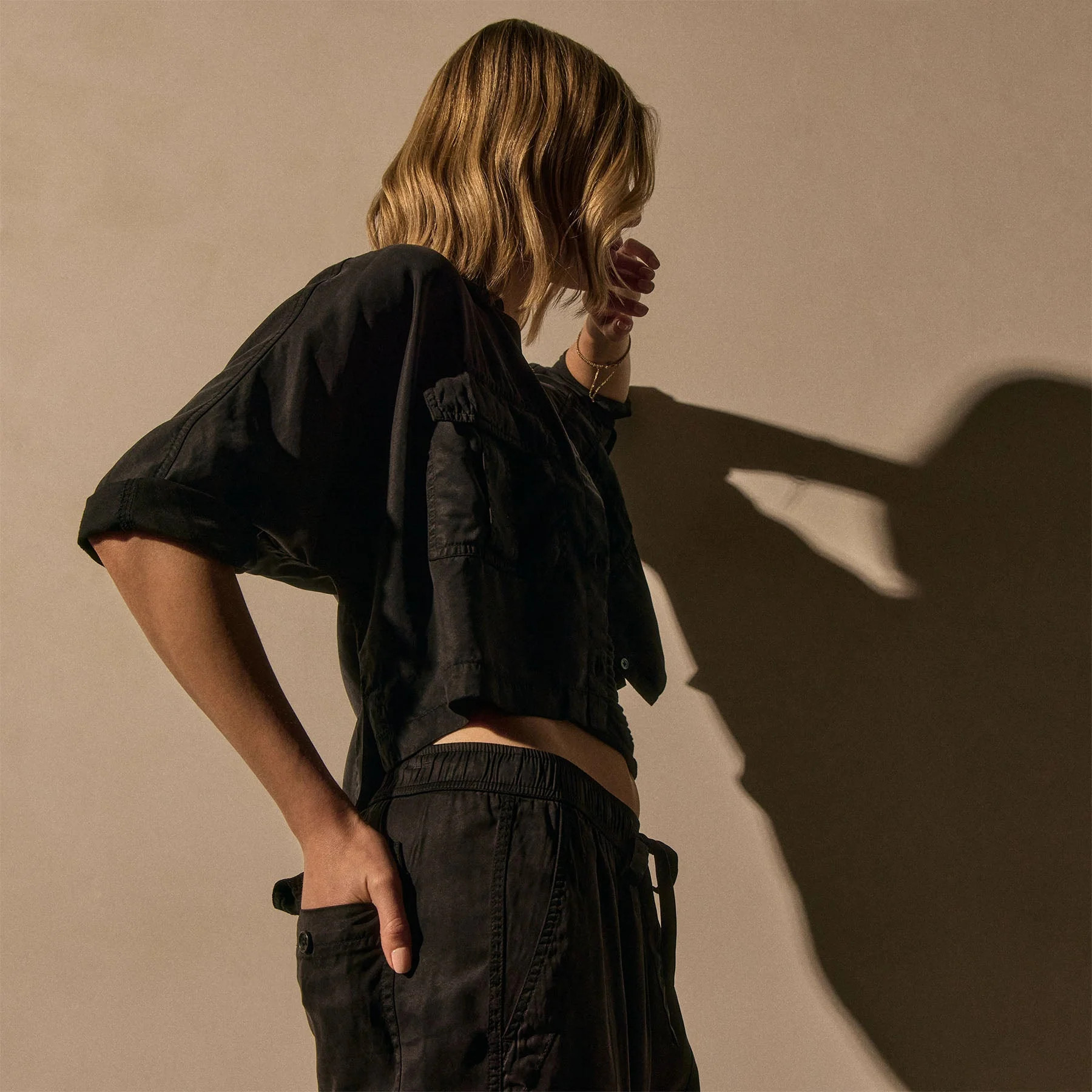Pocket Cropped Shirt - Black | James Perse (US)