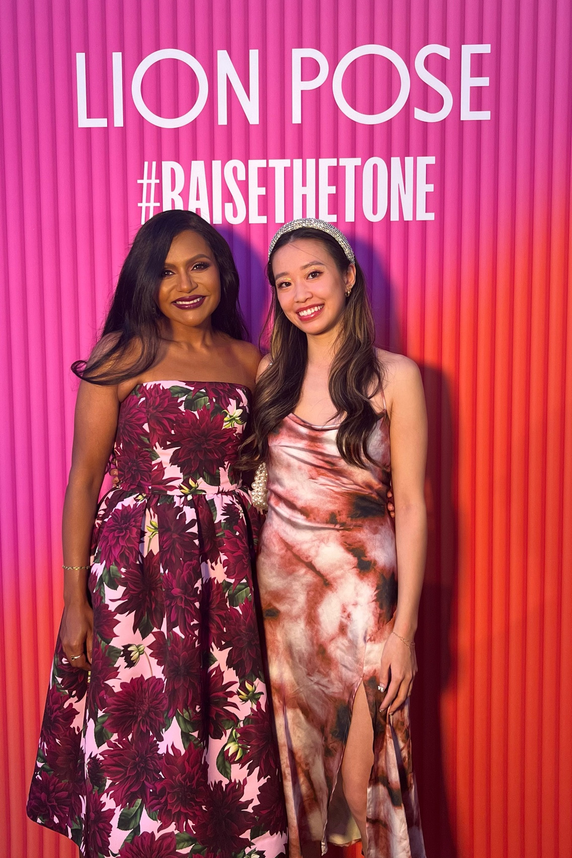 Jessica Carrie Lee with Mindy Kaling wearing a summer party outfit in size XS 

#LTKparties #LTKU #LTKSeasonal