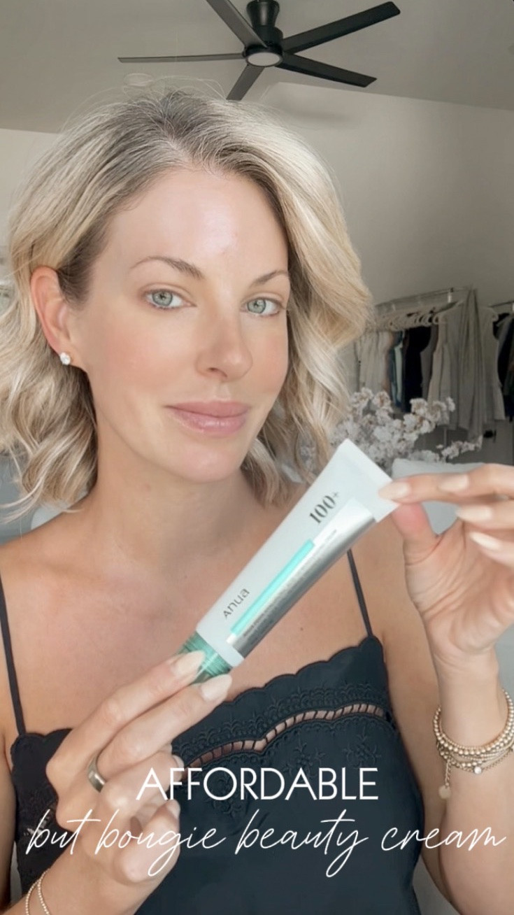 People always ask how my skin looks so good at 40… and honestly, I keep my skincare routine pretty simple and stick with products that make my skin look and feel its best. ✨
One of my recent finds? #ANUA PDRN Cream 🤍
This #Anuapdrn quickly become a favorite because it combines PDRN, Hyaluronic Acid + Collagen to deeply hydrate, plump, and give my skin that immediate glowy, healthy-looking finish.
I especially love applying it to the areas that tend to show dryness and signs of aging first—under my eyes, smile lines, around my mouth + my neck. These are the areas I never want to skip when it comes to keeping my skin looking hydrated and plump.
And as always, the real secret to skincare? Consistency. ✨
If you’re building a simple #antiaging #kor anskincare routine for 40+ skin and want that hydrated, plump, glass-skin look, this is one I’ve been loving!
Comment “PDRN” below for a 🔗🔗 to shop! 💌
@anua_global