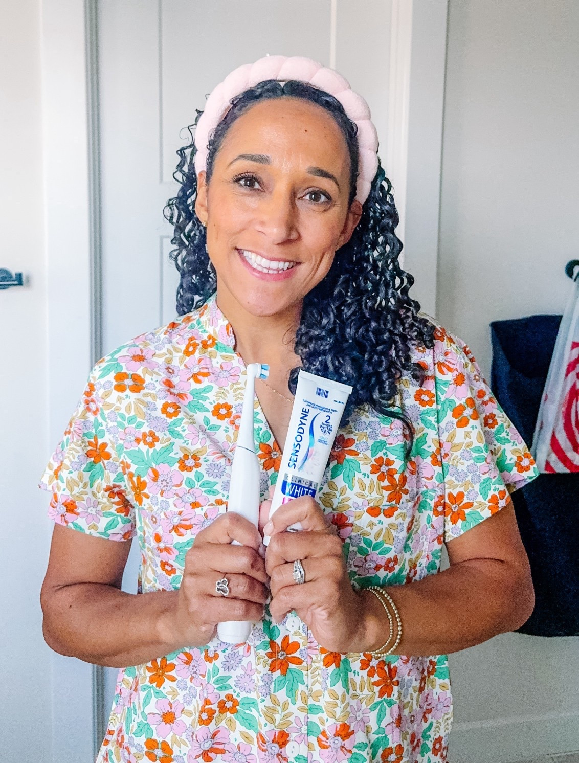 #ad Get unready with me! For me, this routine means a good cleanse, cozy pjs, and brushing with @Sensodyneus Clinical White toothpaste. I love that it whitens, strengthens enamel, and protects my sensitive teeth all in one step. It even helps prevent future stains while polishing so my smile stays bright without the extra fuss. Picked mine up at @target and highly recommend adding it to your nighttime routine too! #SensodynePartner #teethwhitening #SensodyneClinicalWhite #NoWinceWhitening #TargetPartner #Target 
If you comment shop, I’ll send you links to my favorites!
*get 2 shades whiter teeth as shown in an 8 week clinical study
*24/7 sensitivity protection with twice daily brushing  



#LTKgrwm #LTKmomlife #LTKOver40