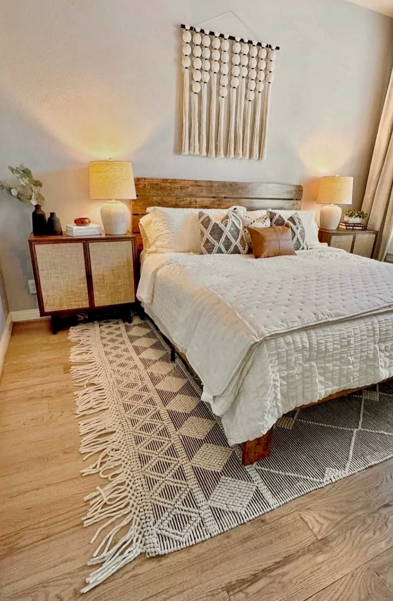 Boho guest bedroom - sharing the deets. Super affordable decor and furniture!!! Save for when you decide to redo your next bedroom space! 🤎🖤🤍

#amazonhome #amazonfinds #bedroominspo #bohostyle

#LTKSaleAlert #LTKHome #LTKStyleTip