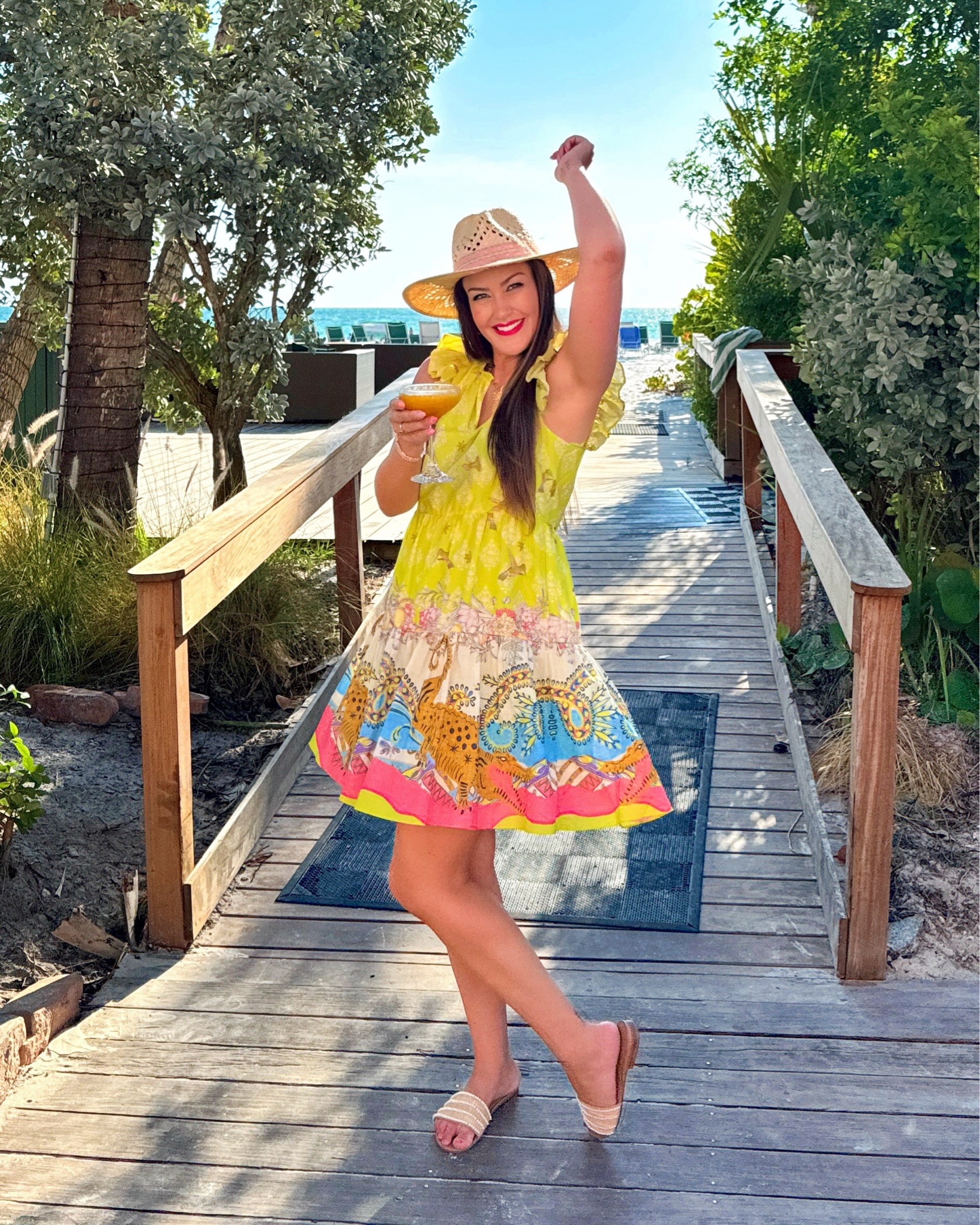 Always an unforgettable experience at The Don CeSar in St. Pete Beach 🌅✨

Enjoyed a mouthwatering dinner with top-notch service from their incredible staff! 💕 Swipe for the best cheesecake of all time - it’s seriously to die for 😍

Discover their monthly events - a must-try experience you won't want to miss!

Sized up to a Medium
Shoes size 8 (TTS)

#LTKSeasonal #LTKTravel #LTKStyleTip