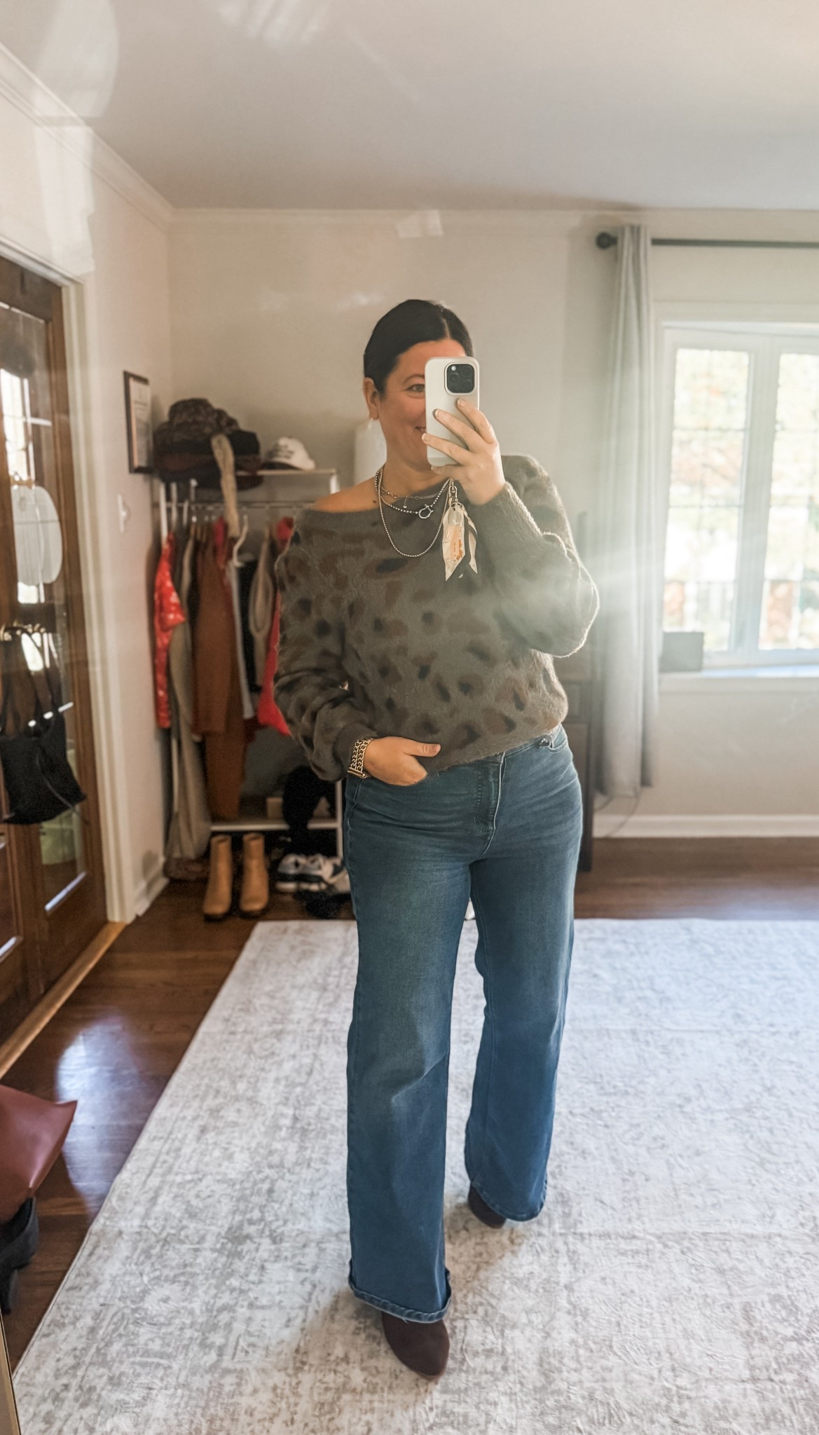 Cutest new Sofia Vergara sweater 

#LTKStyleTip #LTKSeasonal #LTKFindsUnder50