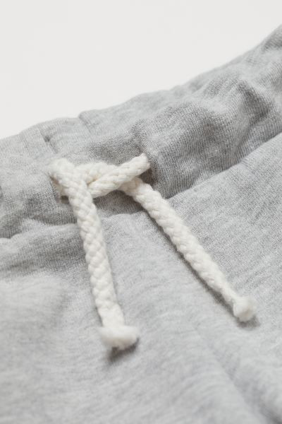 Set with a T-shirt and sweatshorts in soft cotton fabric. T-shirt in jersey with a printed design... | H&M (US + CA)