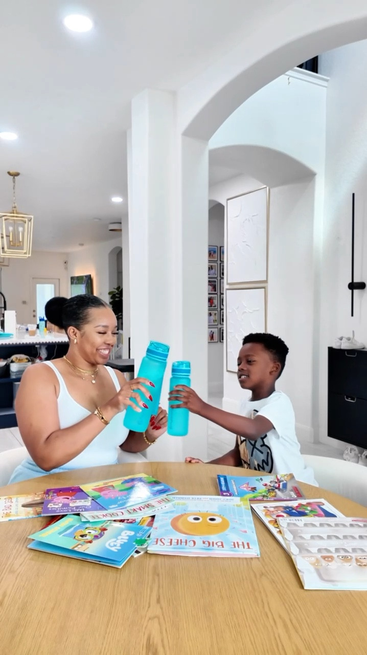 Matching water bottles, matching hydration vibes! #ad💦👩‍👧✨ Hydracy’s Mommy + Me bottles make drinking water more fun—for both mama and mini! Who knew staying hydrated could be this cute? 🥰 
Ready to twin your hydration game? #waterjustgotbetter #hydracynation#Hydracy #MomLife #MommyAndMe #StayHydrated


#LTKKids #LTKVideo #LTKFamily