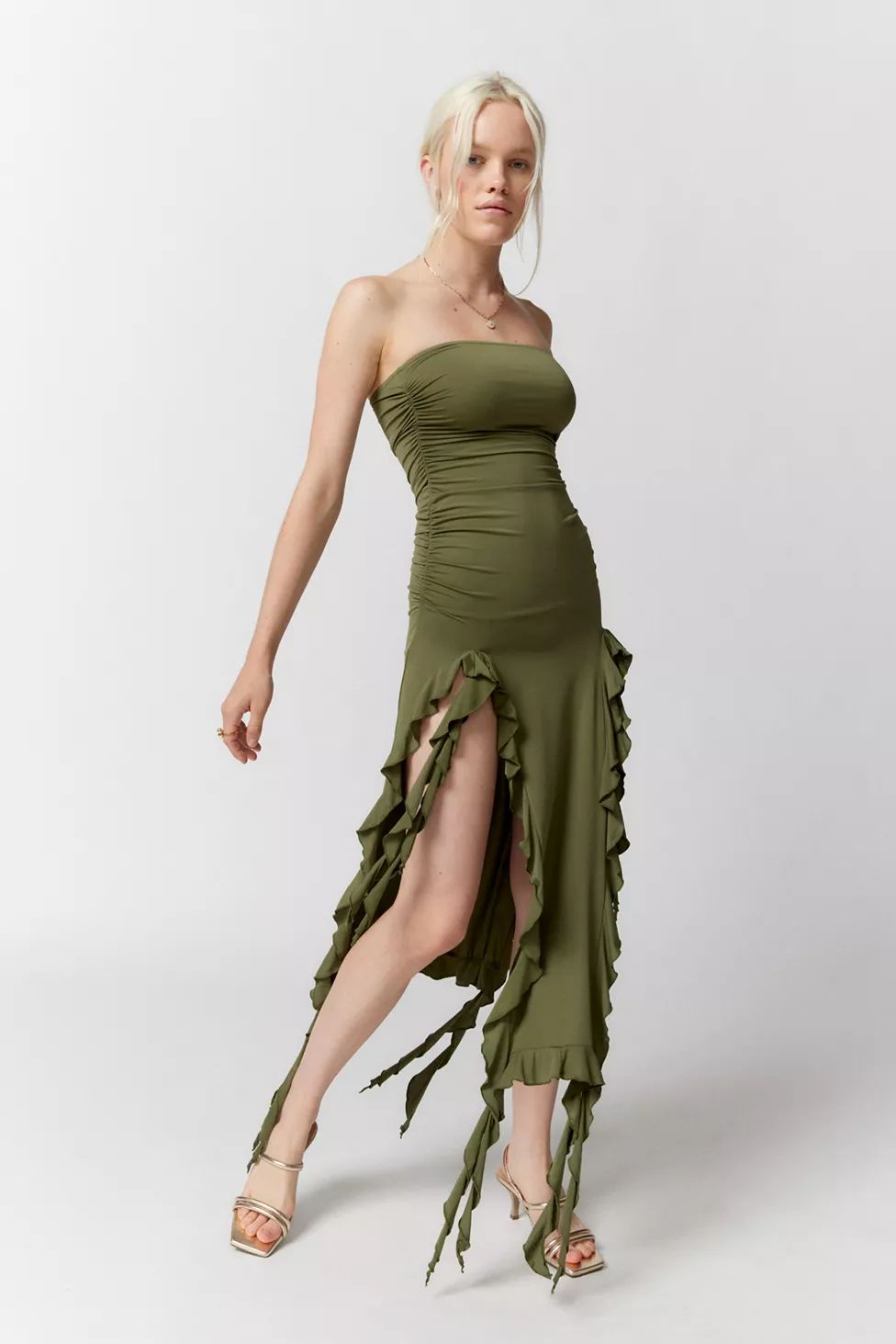 Lioness Rendezvous Strapless Ruffle Midi Dress | Urban Outfitters (US and RoW)