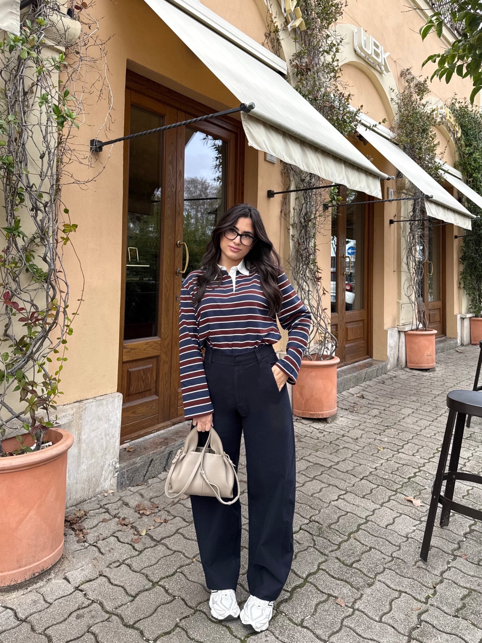 
Wearing size S — super comfortable fit, perfect for everyday styling.

ADV| @uniqlo
#LifeWear

