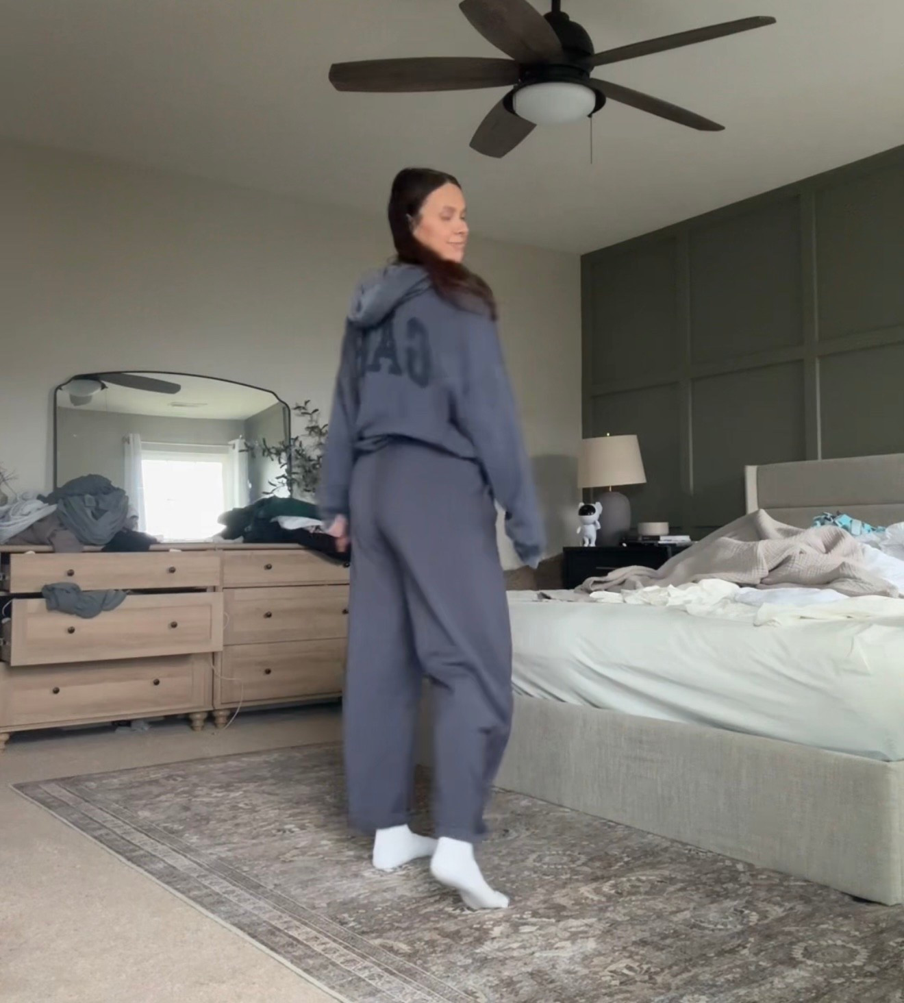 Matching blue sweat set 💙 gap sweat suit 

#LTKgrwm #LTKSaleAlert #LTKootd