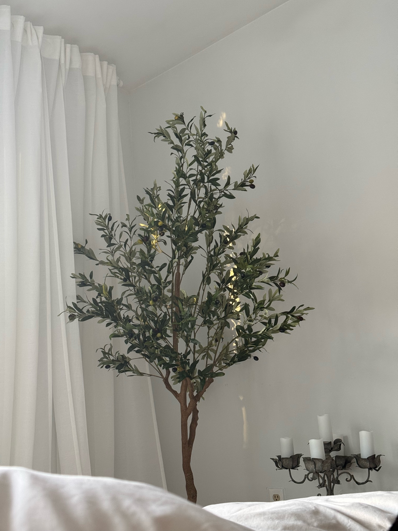 Natural Organic Bed Room Aesthetic:  exact items i have for a minimalistic peaceful bedroom.  All bed linens are in the color sage or light green.  Did you know that’s supposed to be the most relaxing color for a bed room?

#LTKStyleTip #LTKFamily #LTKHome